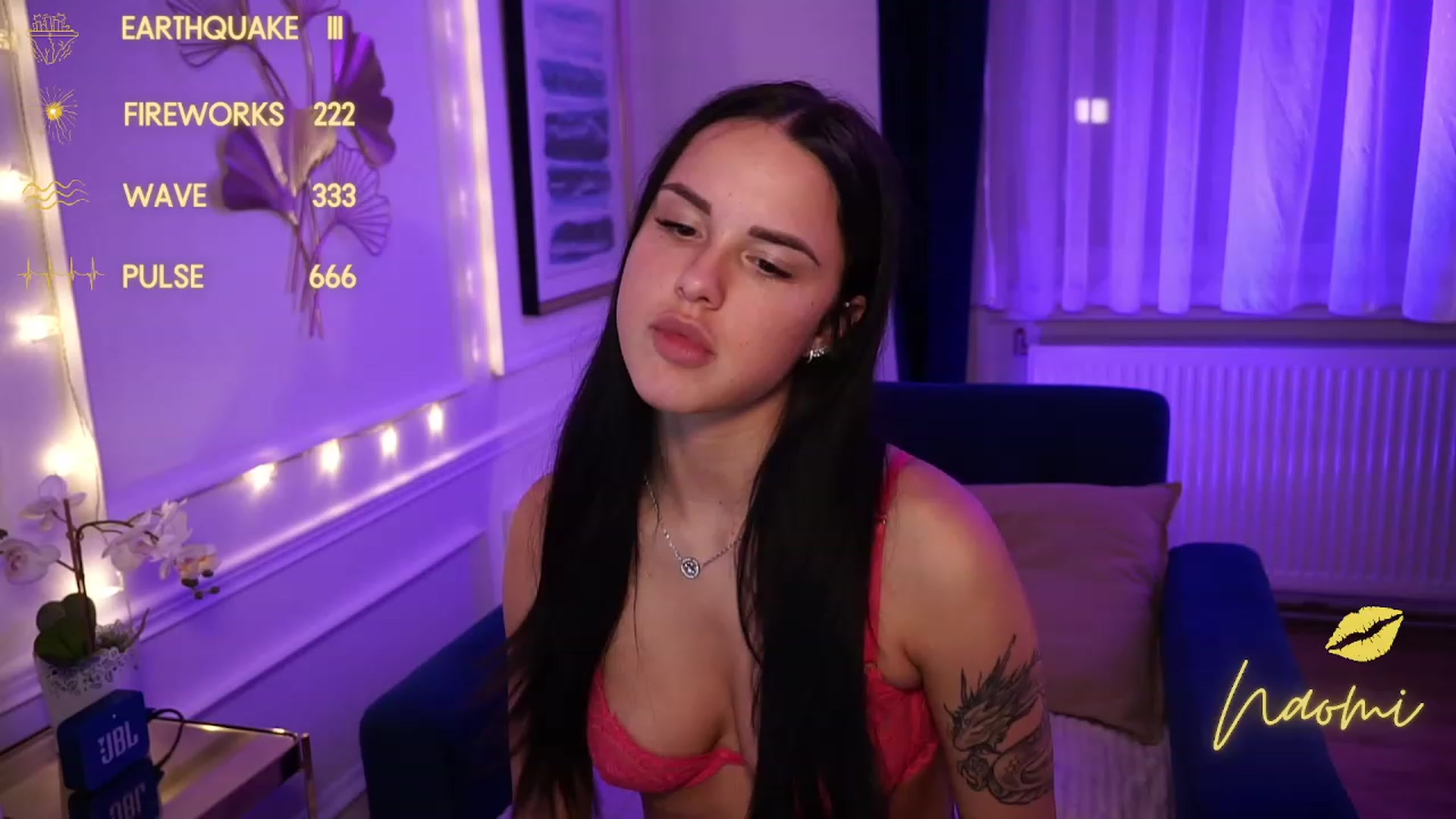 Gallery image thumbnail from cinnabellee's myfreecams stream on, 08/29/2023, 20:56 image 2 of 20