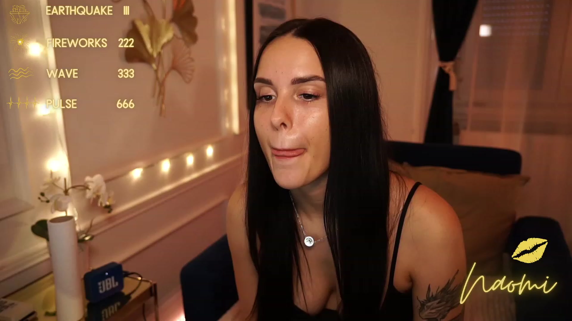 Gallery image thumbnail from cinnabellee's myfreecams stream on, 09/17/2023, 19:11 image 2 of 20