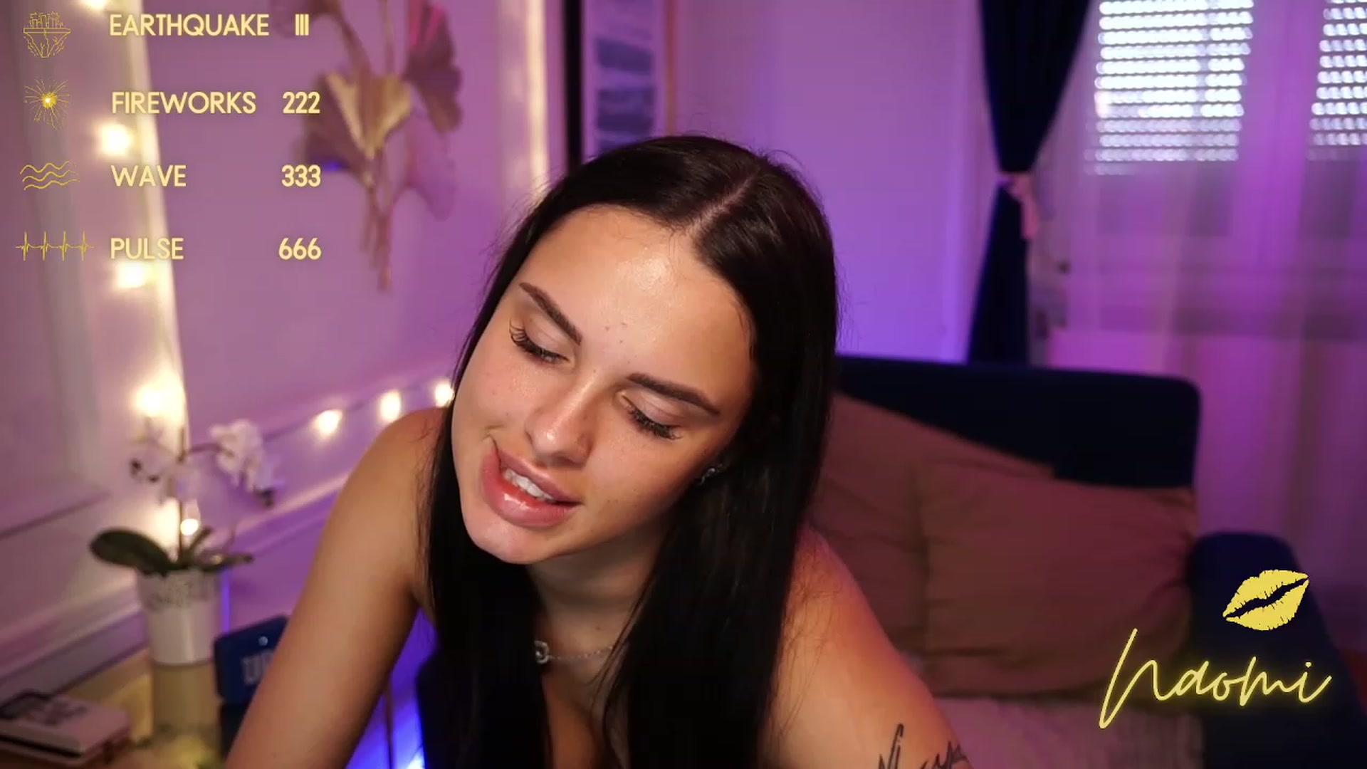 Gallery image thumbnail from cinnabellee's myfreecams stream on, 09/18/2023, 11:14 image 7 of 20