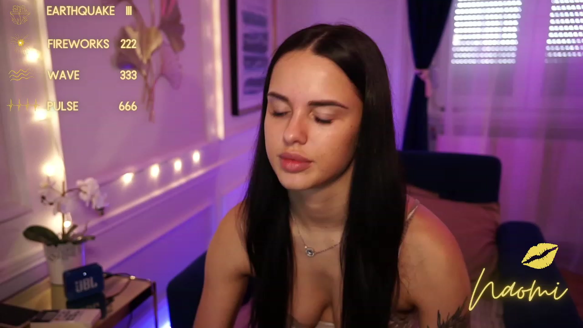 Gallery image thumbnail from cinnabellee's myfreecams stream on, 09/18/2023, 12:34 image 11 of 20