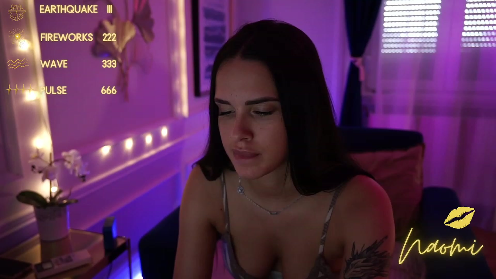 Gallery image thumbnail from cinnabellee's myfreecams stream on, 09/18/2023, 13:59 image 4 of 20