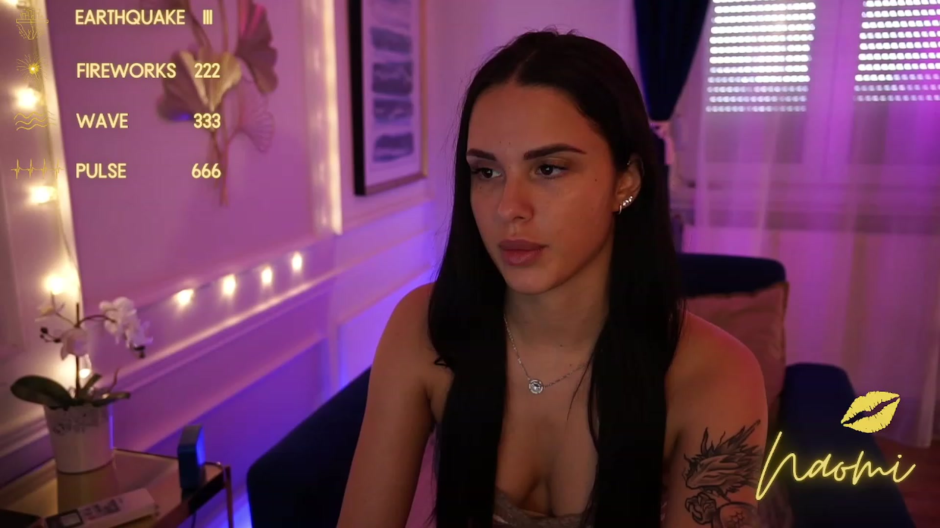 Gallery image thumbnail from cinnabellee's myfreecams stream on, 09/18/2023, 14:40 image 4 of 20