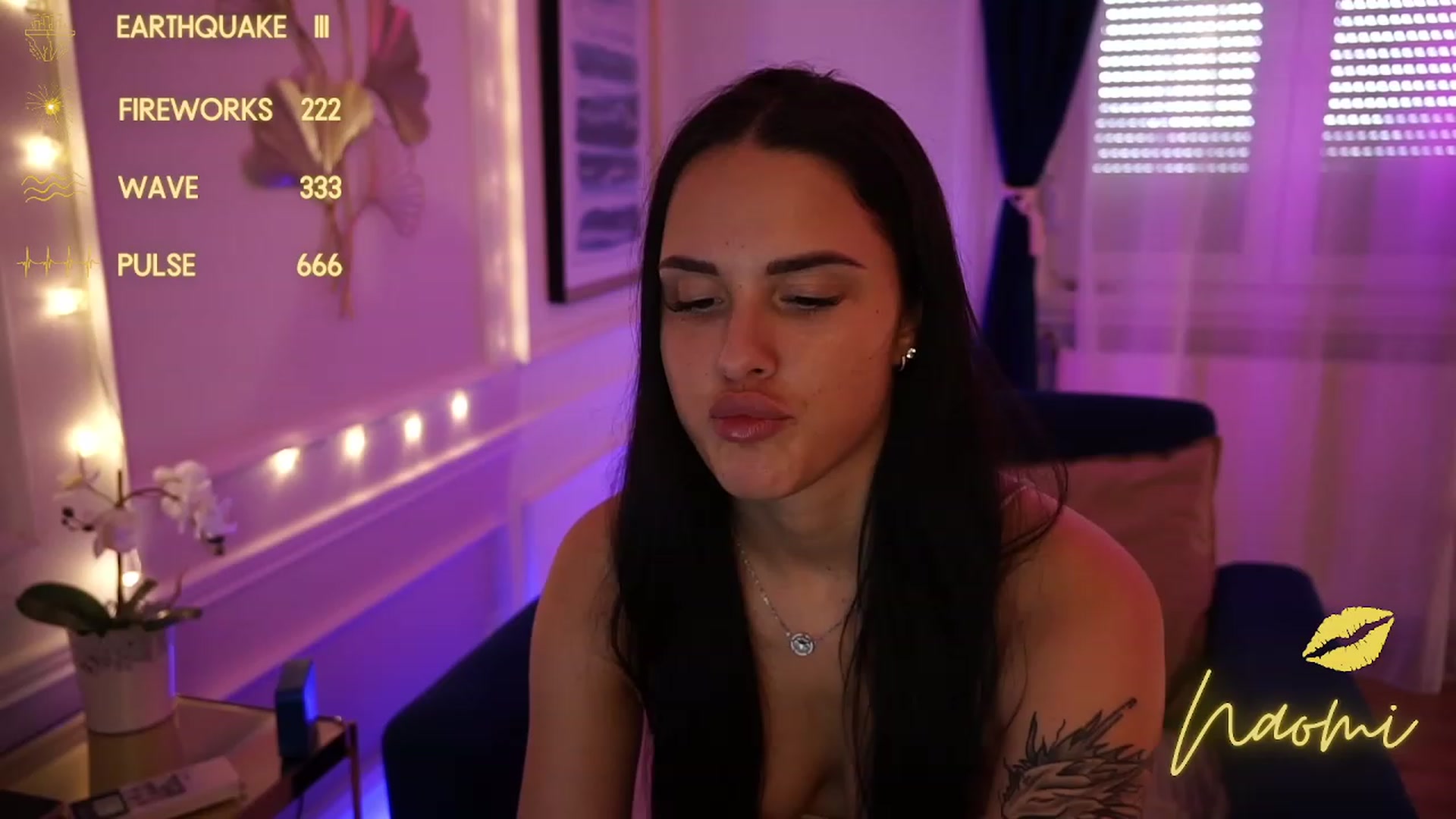 Gallery image thumbnail from cinnabellee's myfreecams stream on, 09/18/2023, 14:40 image 5 of 20