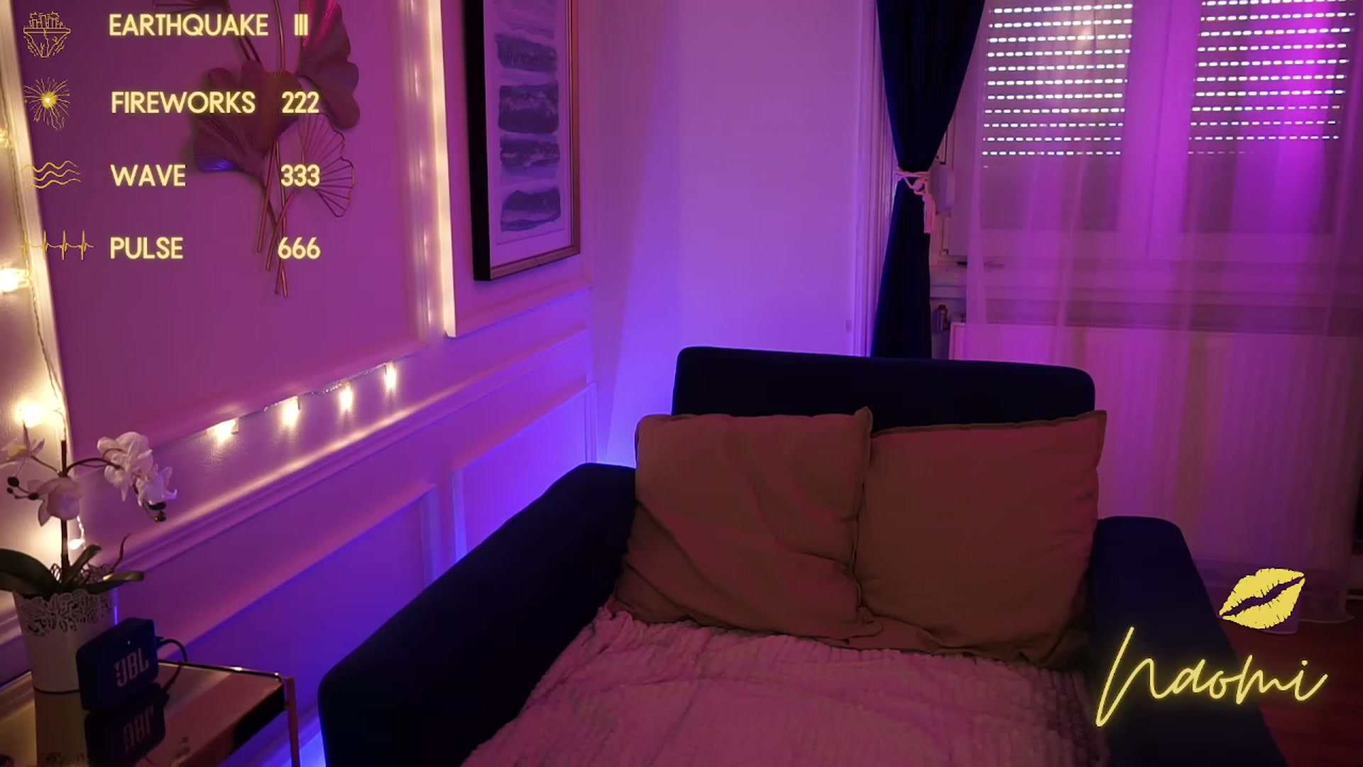 Gallery image thumbnail from cinnabellee's myfreecams stream on, 09/18/2023, 15:50 image 10 of 20
