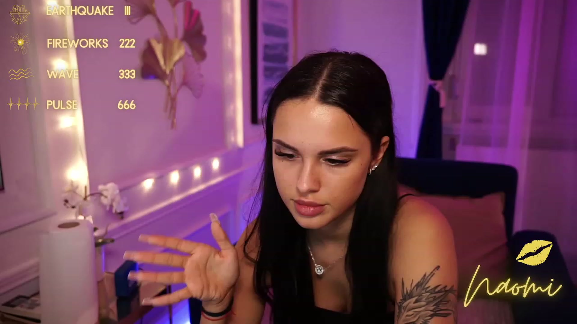 Gallery image thumbnail from cinnabellee's myfreecams stream on, 09/19/2023, 18:36 image 9 of 20