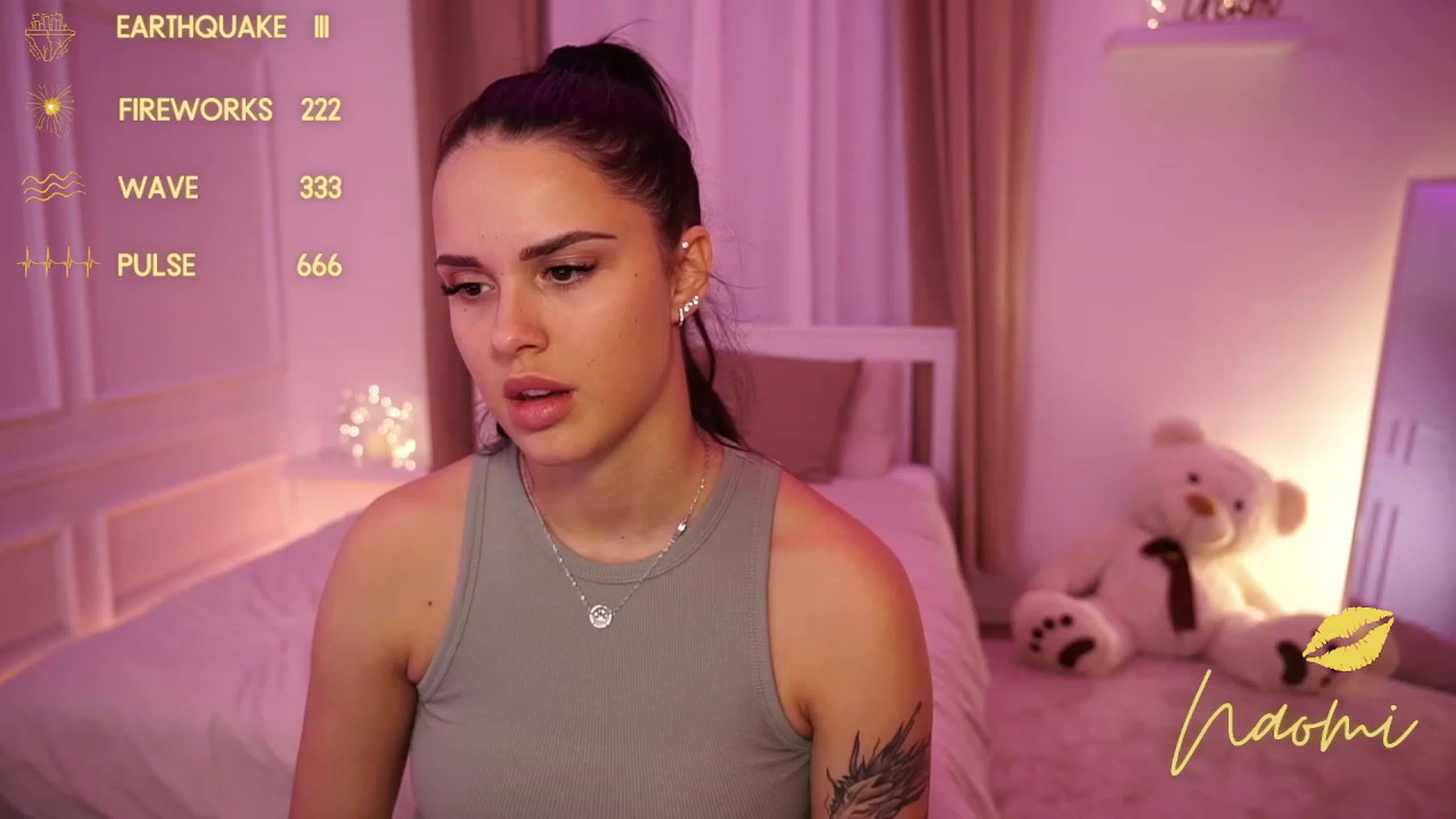 Gallery image thumbnail from cinnabellee's myfreecams stream on, 10/03/2023, 19:14 image 12 of 20