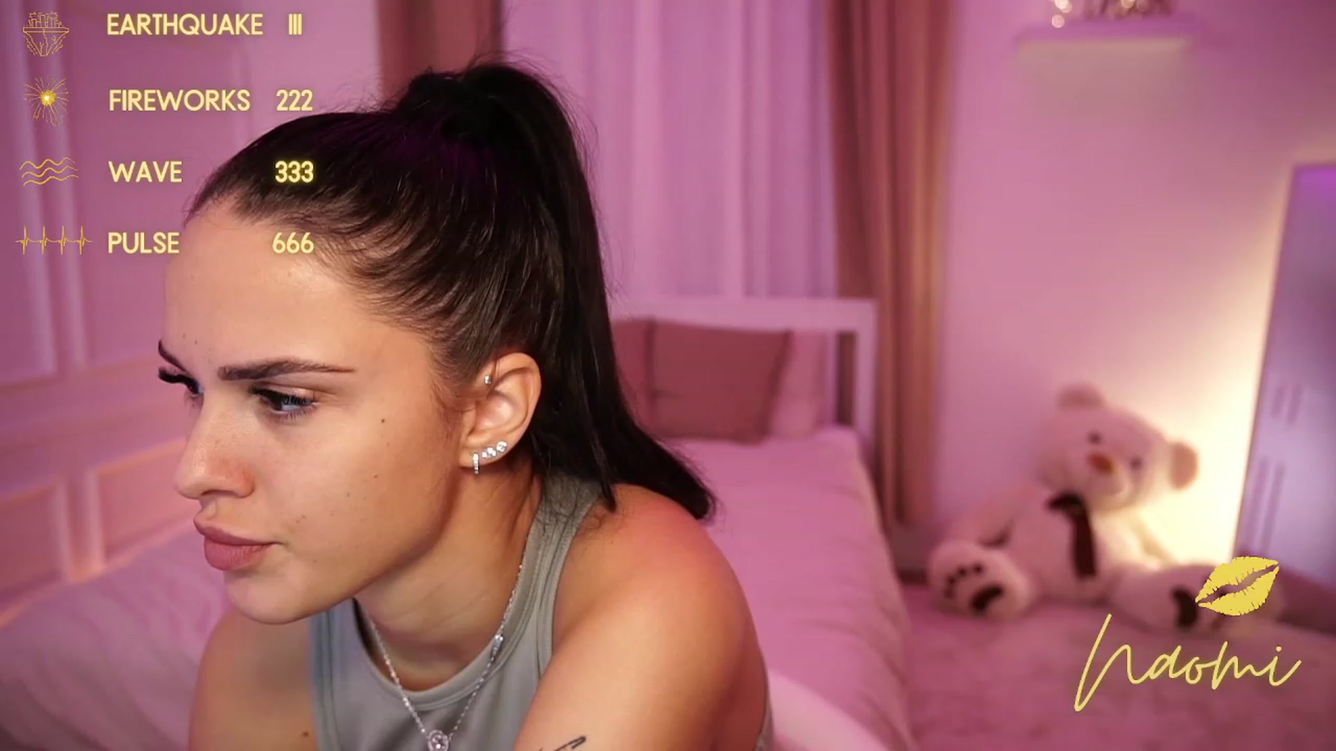 Gallery image thumbnail from cinnabellee's myfreecams stream on, 10/03/2023, 19:14 image 9 of 20