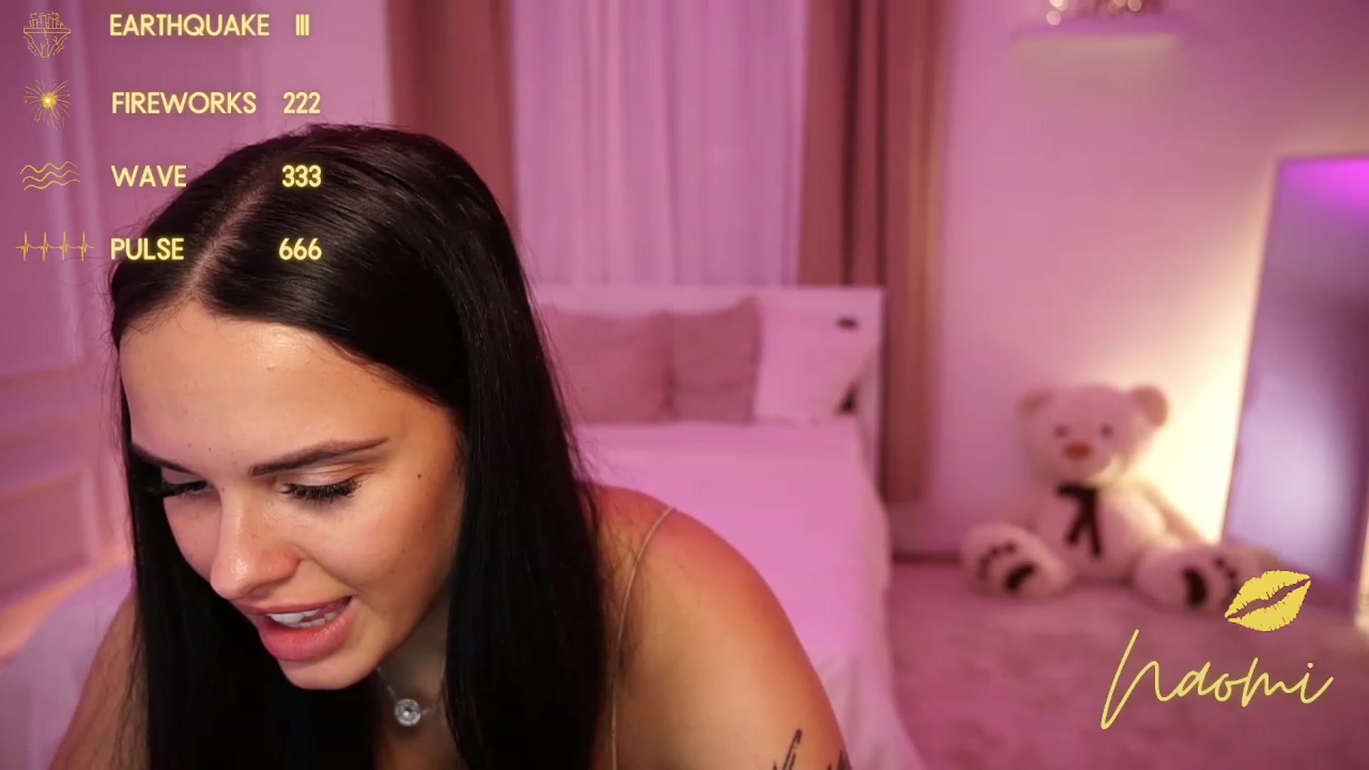 Gallery image thumbnail from cinnabellee's myfreecams stream on, 10/08/2023, 17:45 image 8 of 20