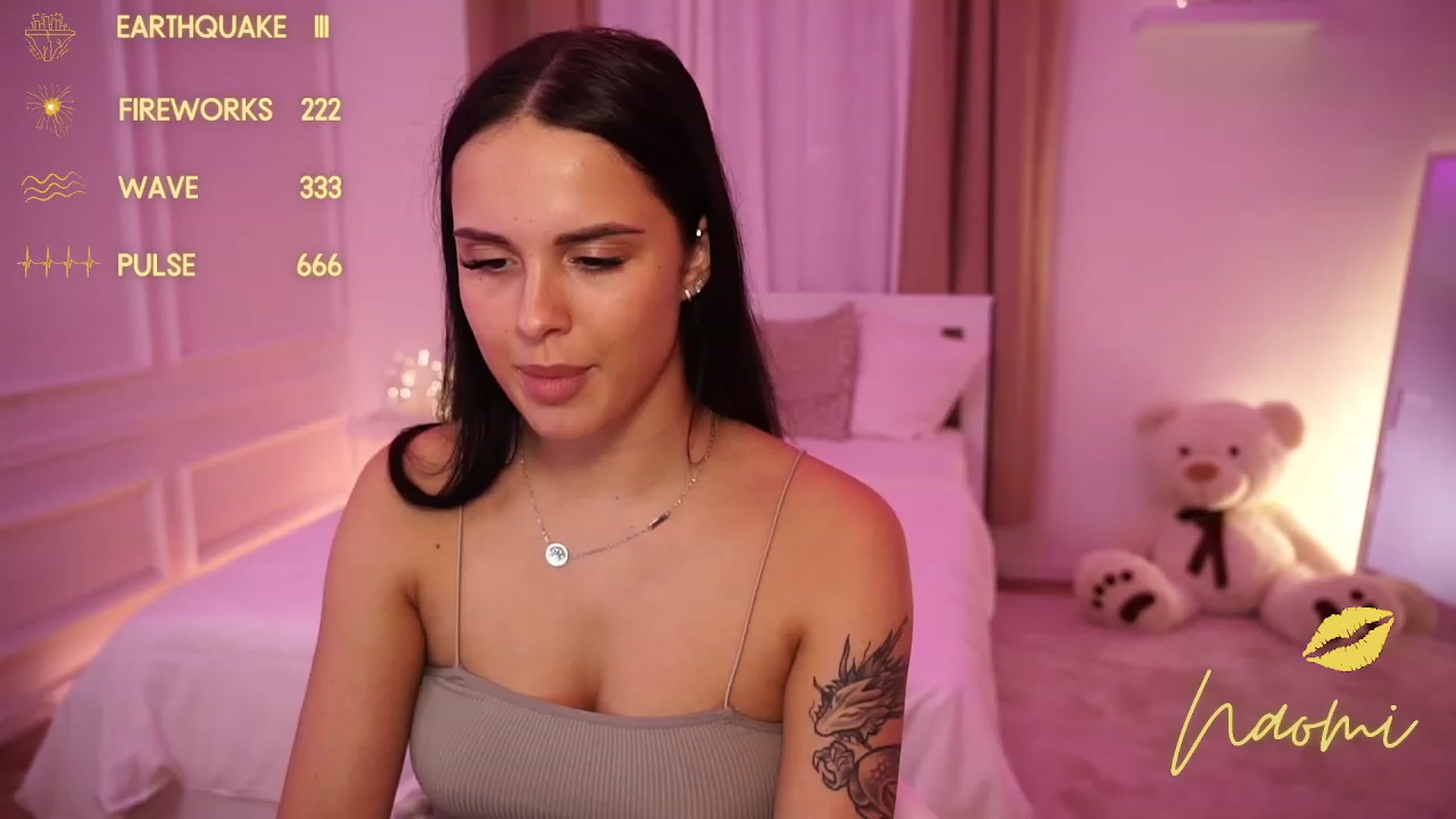 Gallery image thumbnail from cinnabellee's myfreecams stream on, 10/08/2023, 17:45 image 4 of 20