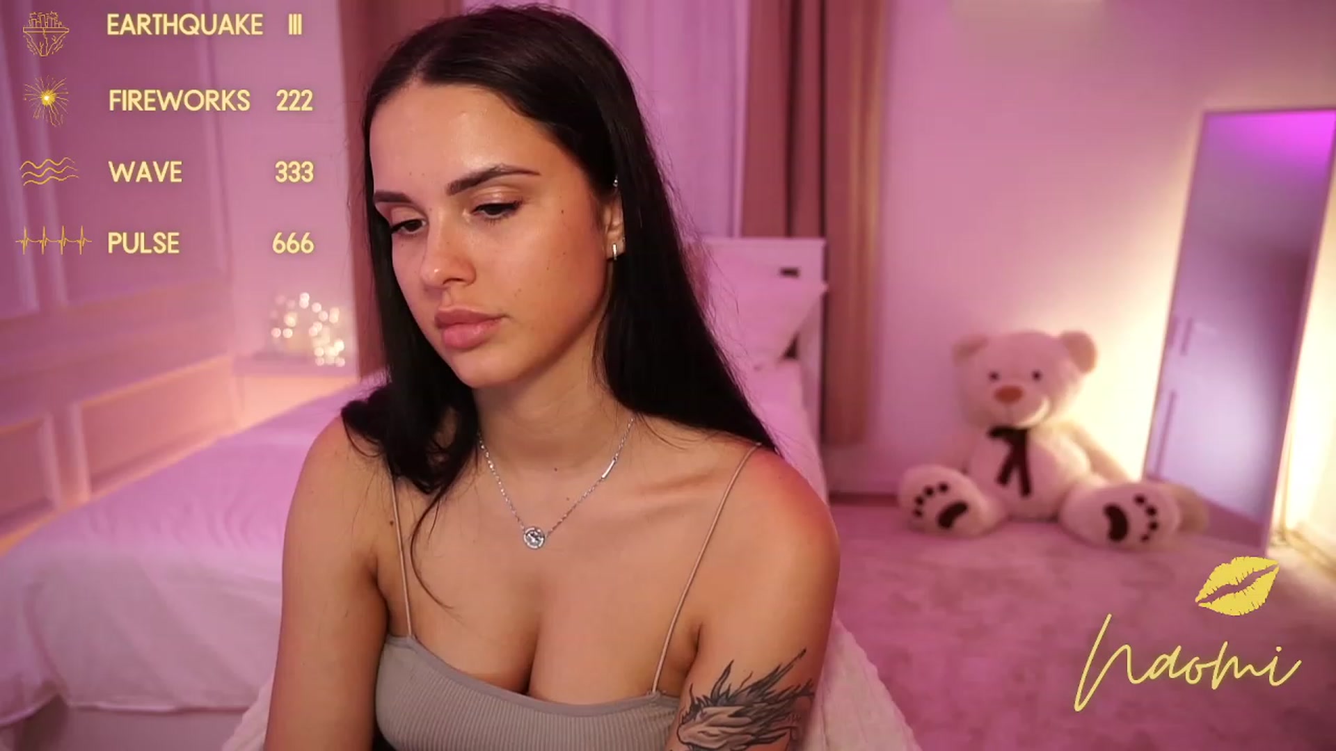 Gallery image thumbnail from cinnabellee's myfreecams stream on, 10/08/2023, 21:34 image 18 of 20
