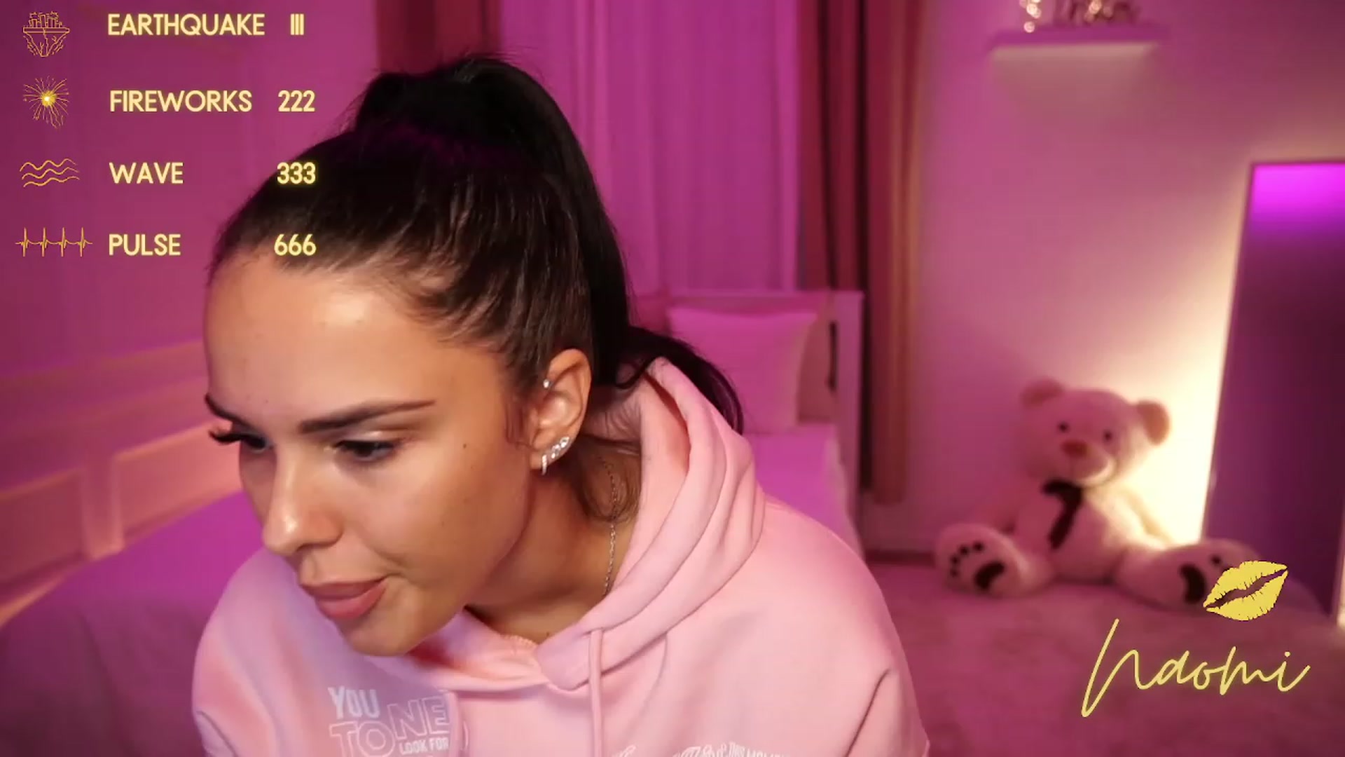 Gallery image thumbnail from cinnabellee's myfreecams stream on, 10/10/2023, 05:09 image 2 of 20