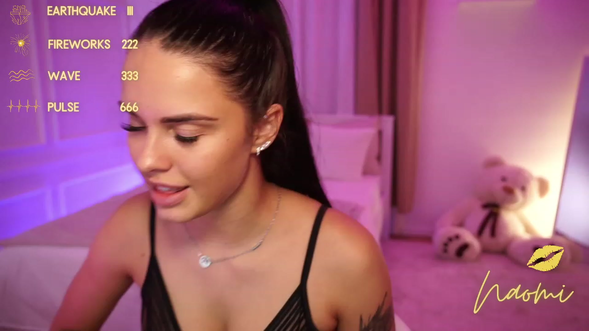 Gallery image thumbnail from cinnabellee's myfreecams stream on, 10/15/2023, 21:00 image 1 of 20