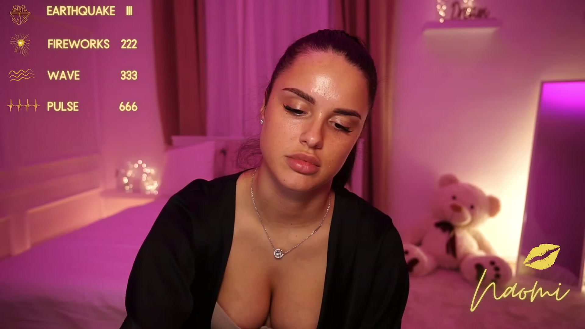Gallery image thumbnail from cinnabellee's myfreecams stream on, 10/16/2023, 17:45 image 14 of 20