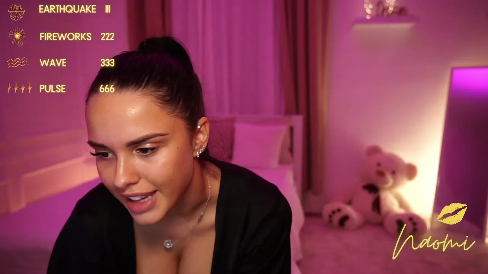 Gallery image thumbnail from cinnabellee's myfreecams stream on, 10/16/2023, 17:45 image 17 of 20