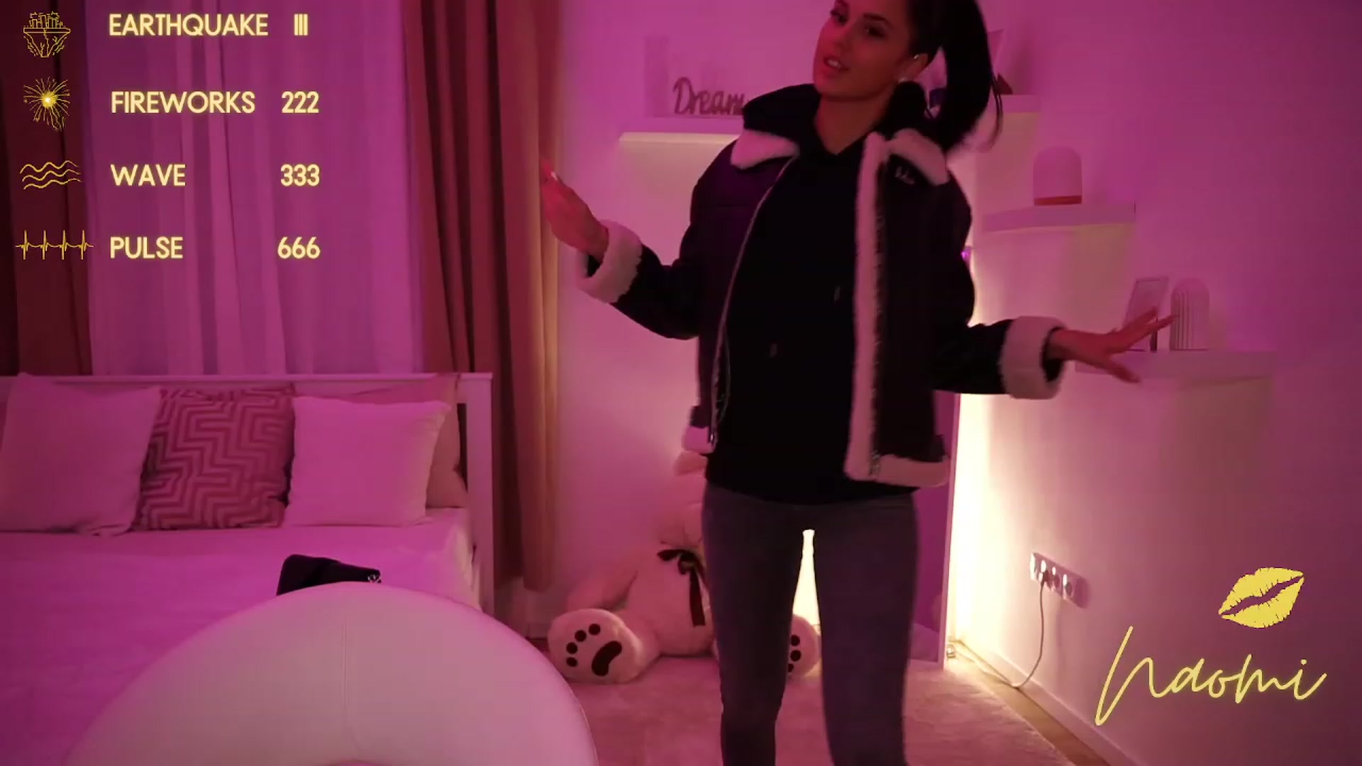 Gallery image thumbnail from cinnabellee's myfreecams stream on, 10/17/2023, 16:16 image 13 of 20