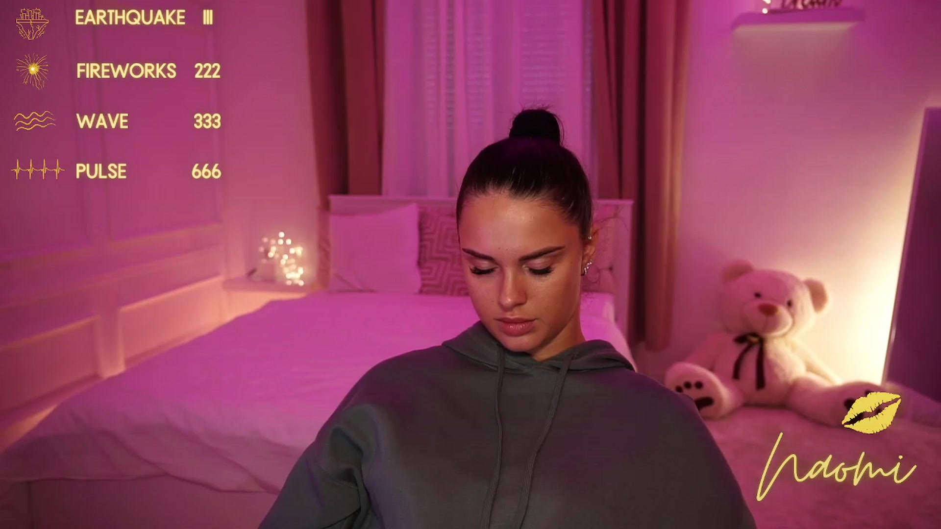 Gallery image thumbnail from cinnabellee's myfreecams stream on, 10/19/2023, 08:02 image 16 of 20