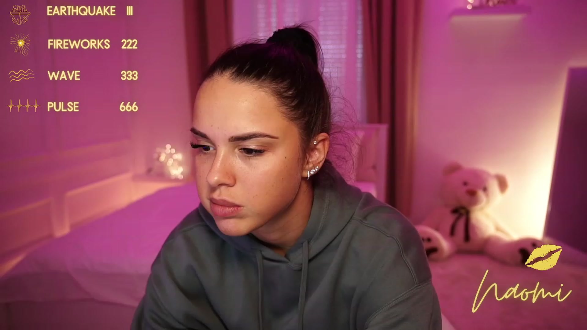 Gallery image thumbnail from cinnabellee's myfreecams stream on, 10/19/2023, 10:02 image 2 of 20