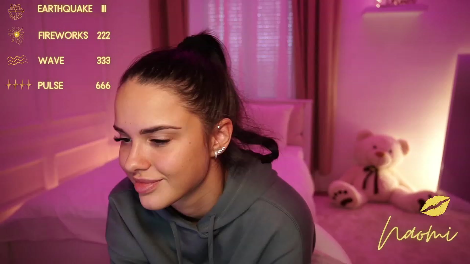 Gallery image thumbnail from cinnabellee's myfreecams stream on, 10/19/2023, 10:02 image 17 of 20