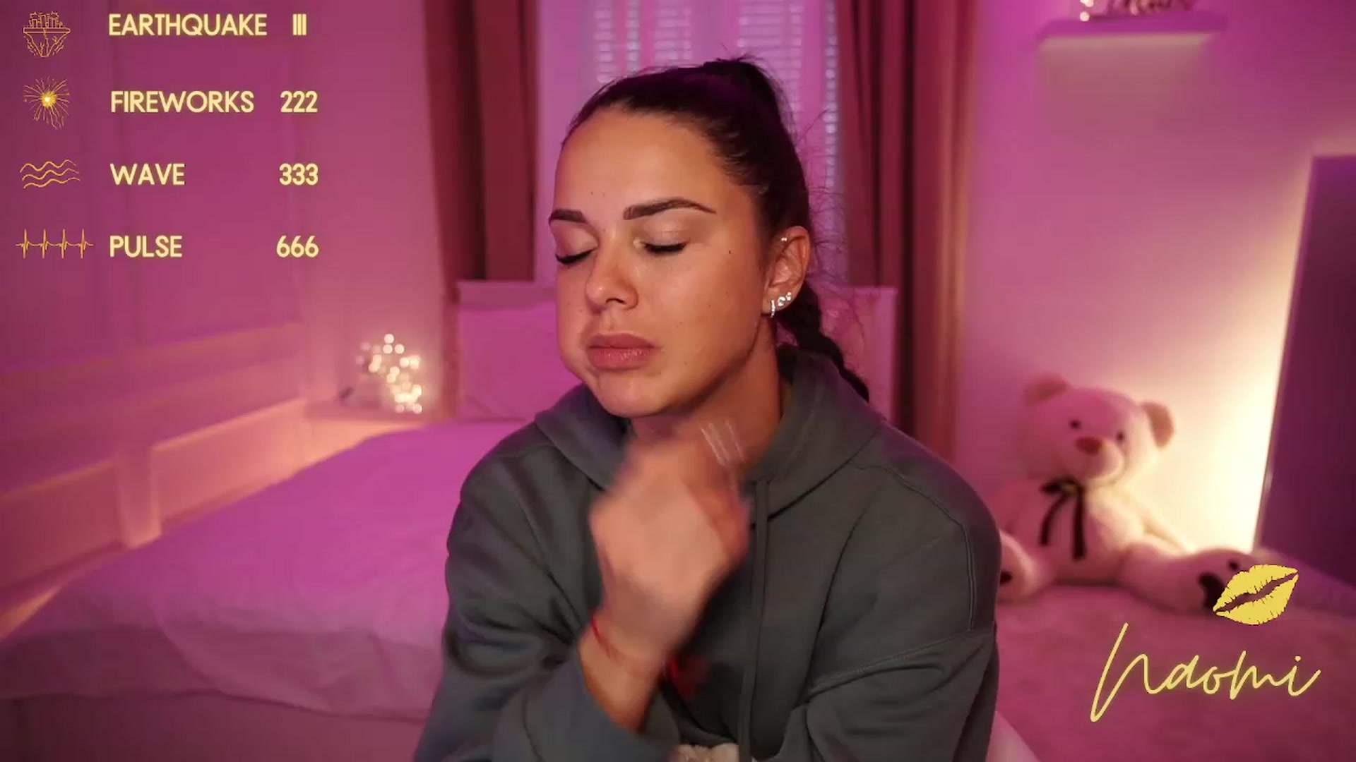 Gallery image thumbnail from cinnabellee's myfreecams stream on, 10/19/2023, 10:02 image 1 of 20