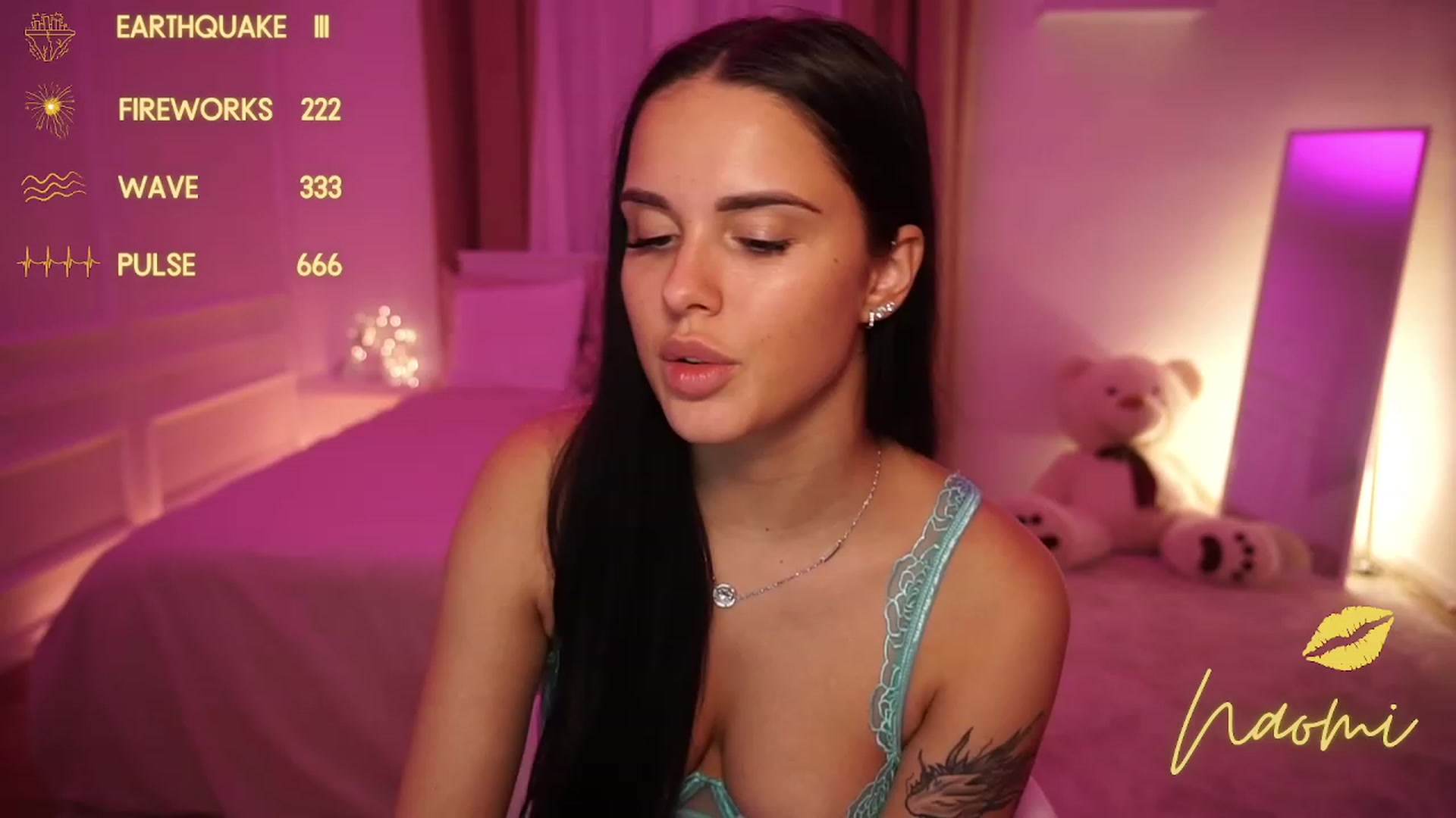 Gallery image thumbnail from cinnabellee's myfreecams stream on, 10/23/2023, 23:14 image 19 of 20