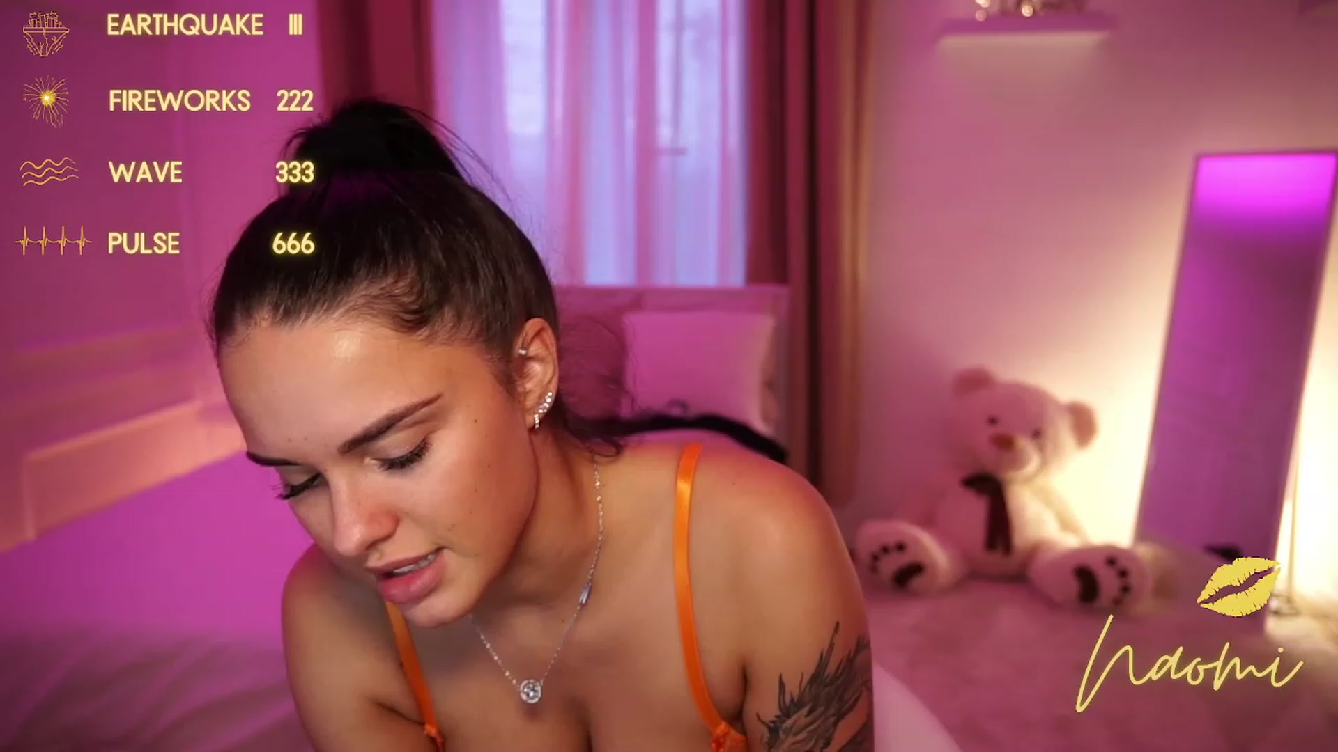 Gallery image thumbnail from cinnabellee's myfreecams stream on, 10/25/2023, 16:04 image 12 of 20