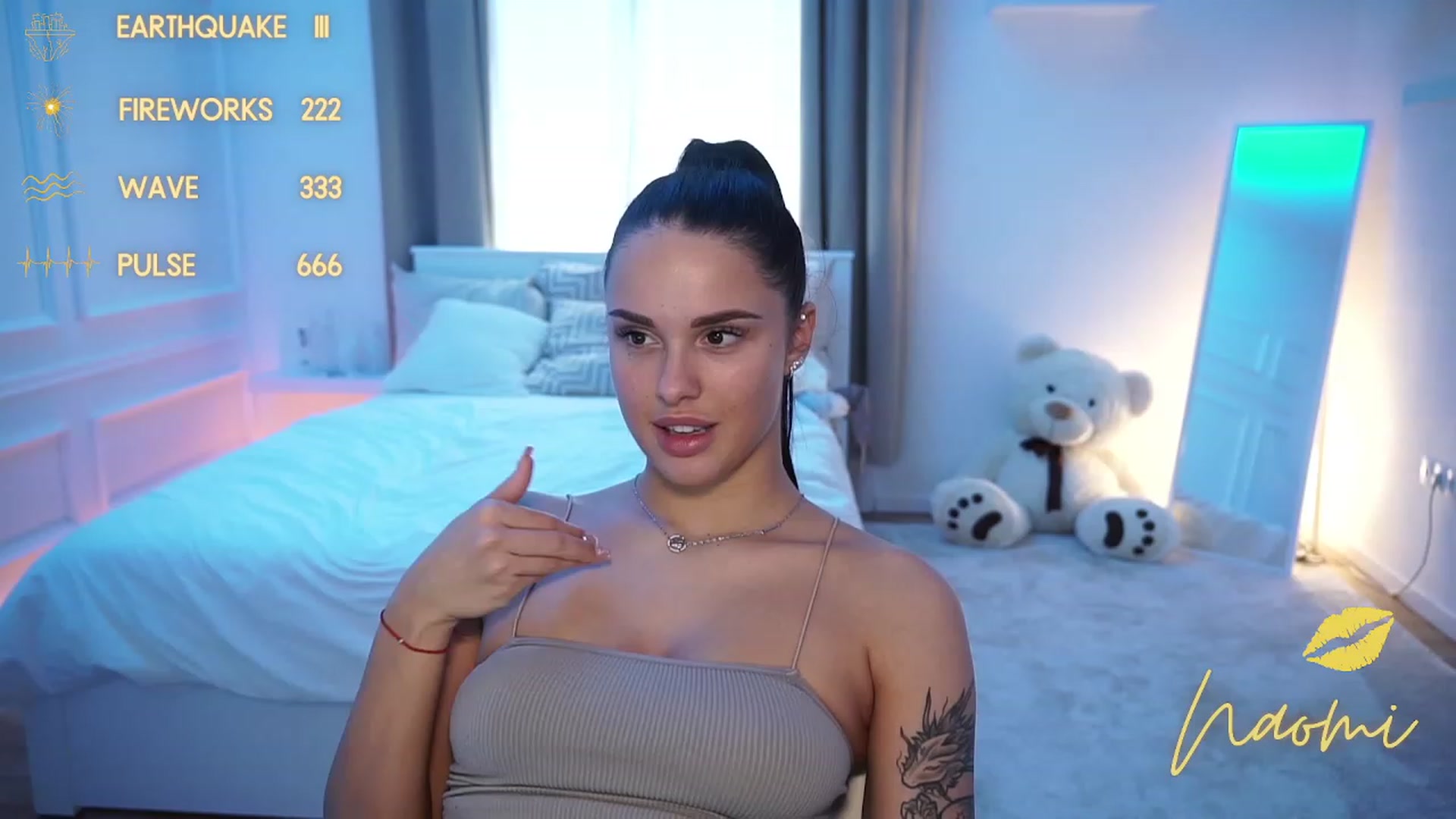 Gallery image thumbnail from cinnabellee's myfreecams stream on, 10/26/2023, 09:48 image 8 of 20