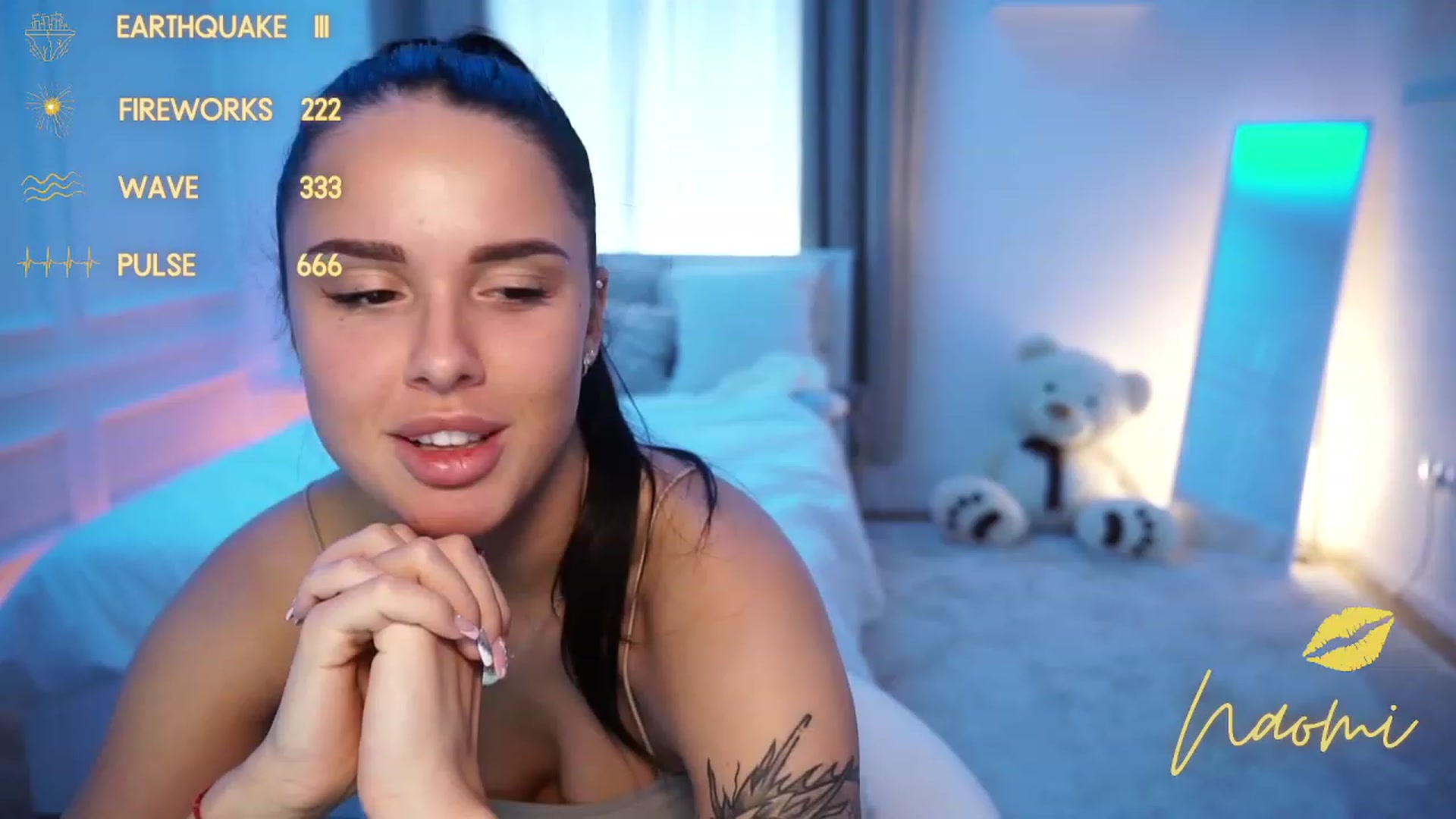 Gallery image thumbnail from cinnabellee's myfreecams stream on, 10/26/2023, 09:48 image 5 of 20
