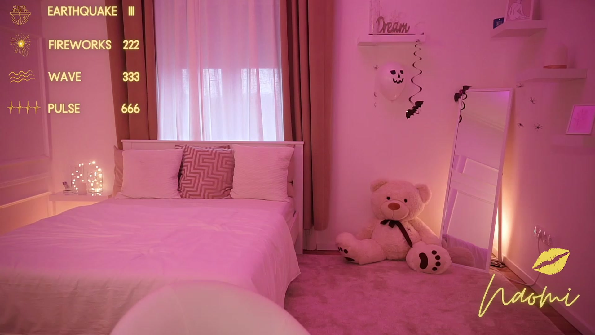 Gallery image thumbnail from cinnabellee's myfreecams stream on, 10/31/2023, 13:35 image 9 of 20