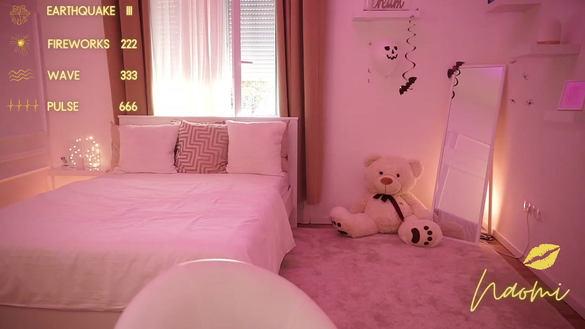 Gallery image thumbnail from cinnabellee's myfreecams stream on, 10/31/2023, 14:47 image 18 of 20
