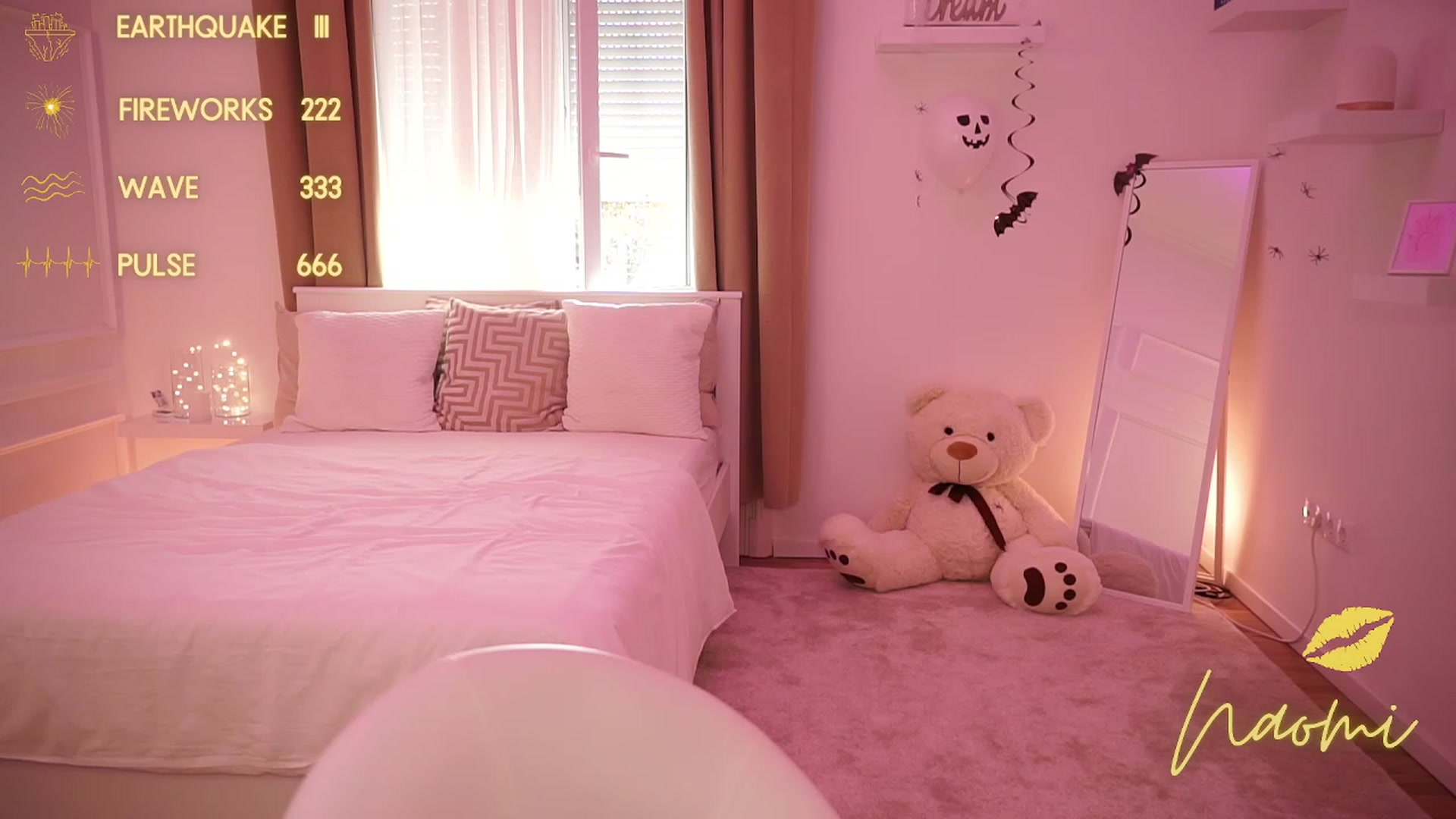 Gallery image thumbnail from cinnabellee's myfreecams stream on, 10/31/2023, 14:47 image 19 of 20