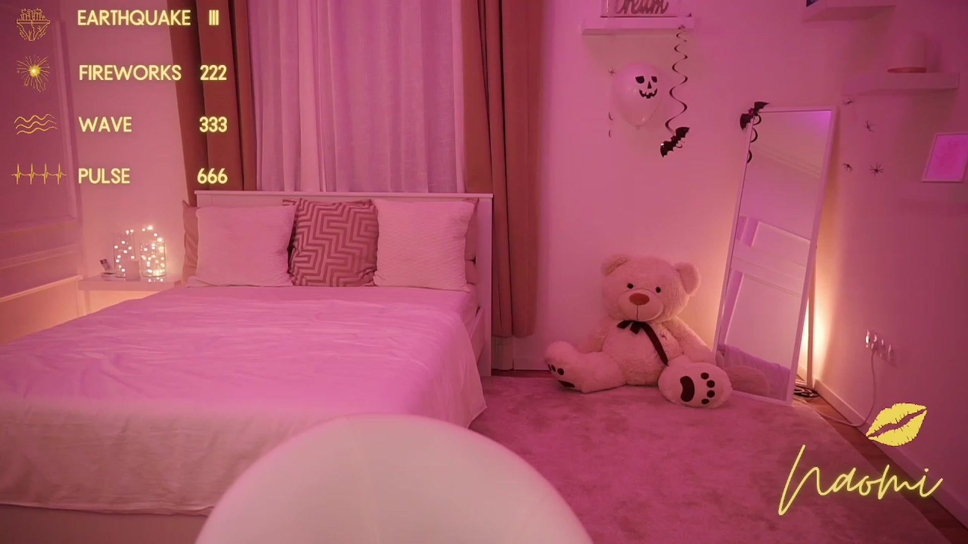 Gallery image thumbnail from cinnabellee's myfreecams stream on, 10/31/2023, 16:56 image 14 of 20