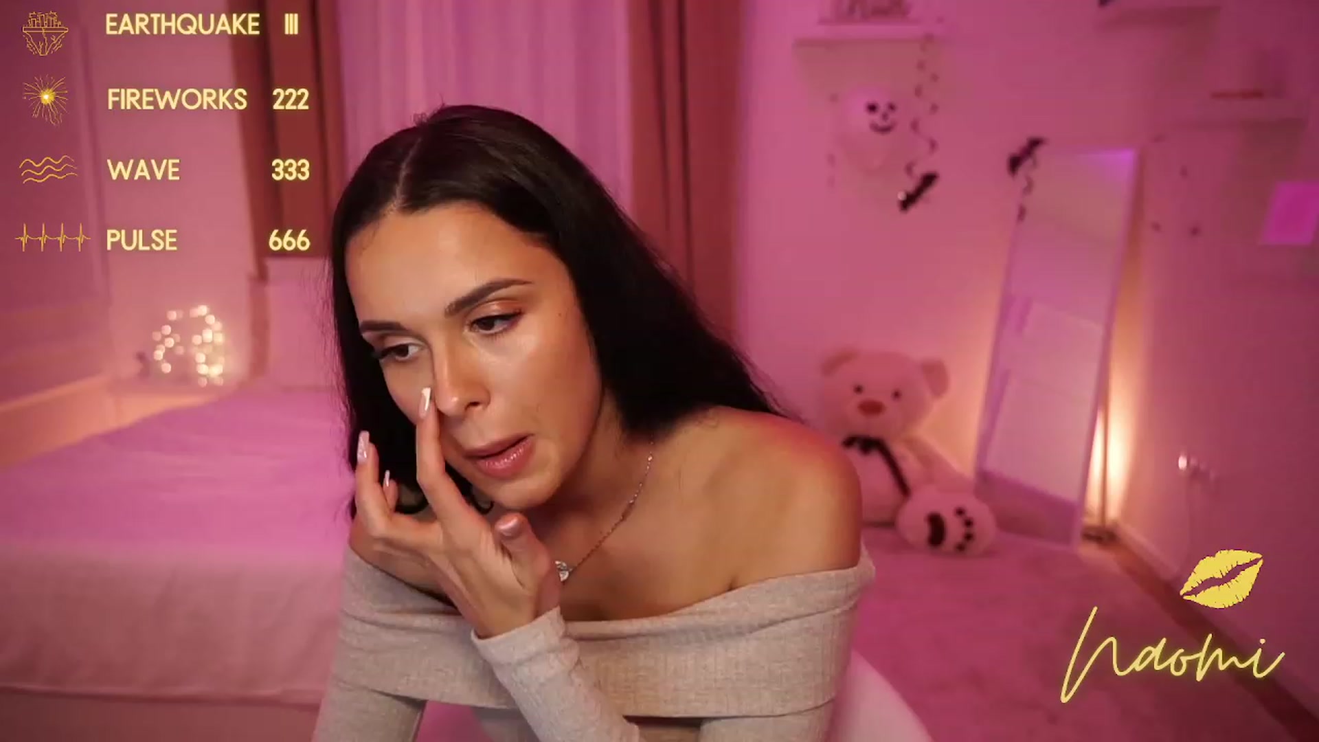 Gallery image thumbnail from cinnabellee's myfreecams stream on, 10/31/2023, 16:56 image 7 of 20