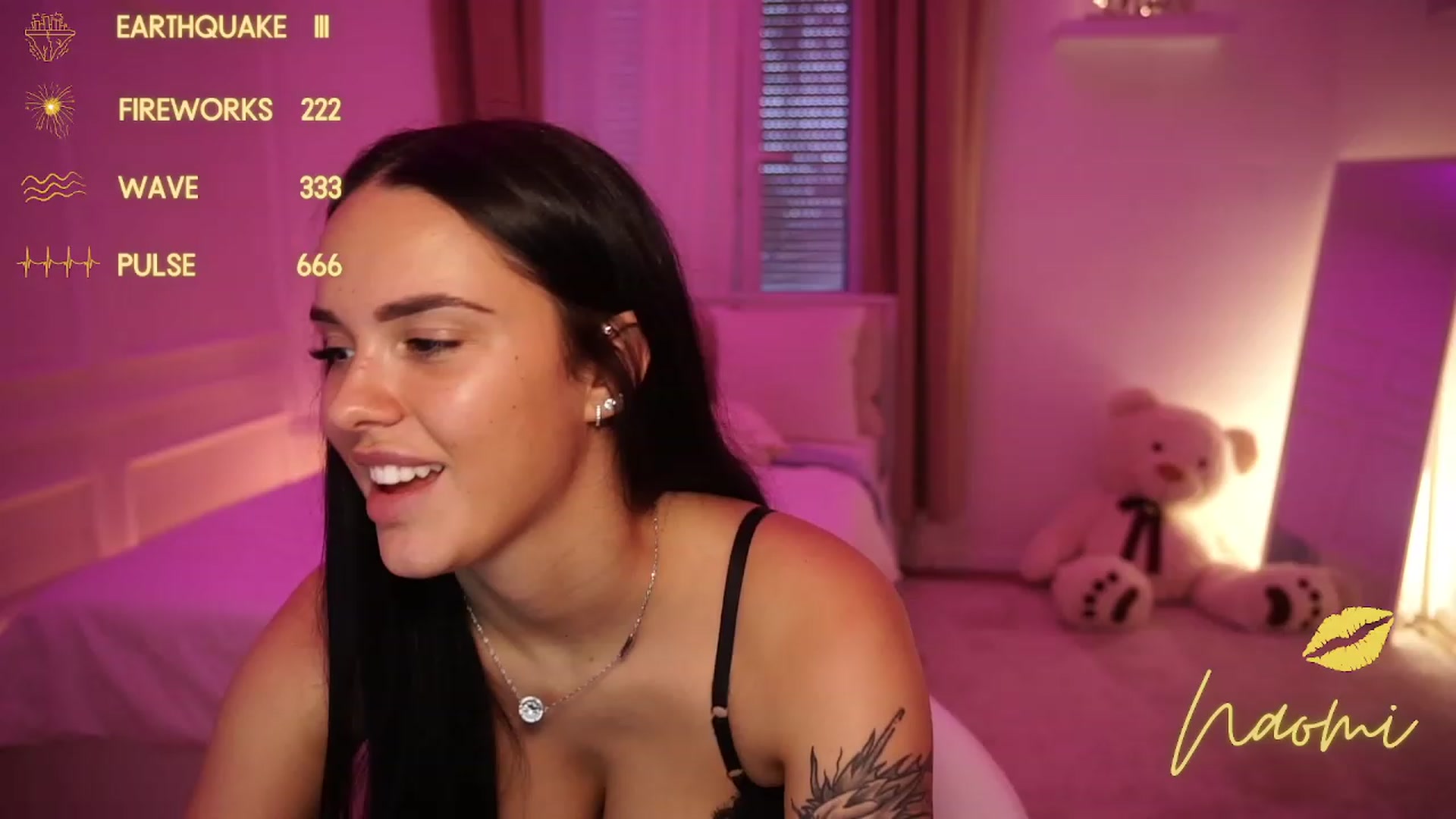 Gallery image thumbnail from cinnabellee's myfreecams stream on, 11/10/2023, 15:15 image 14 of 20