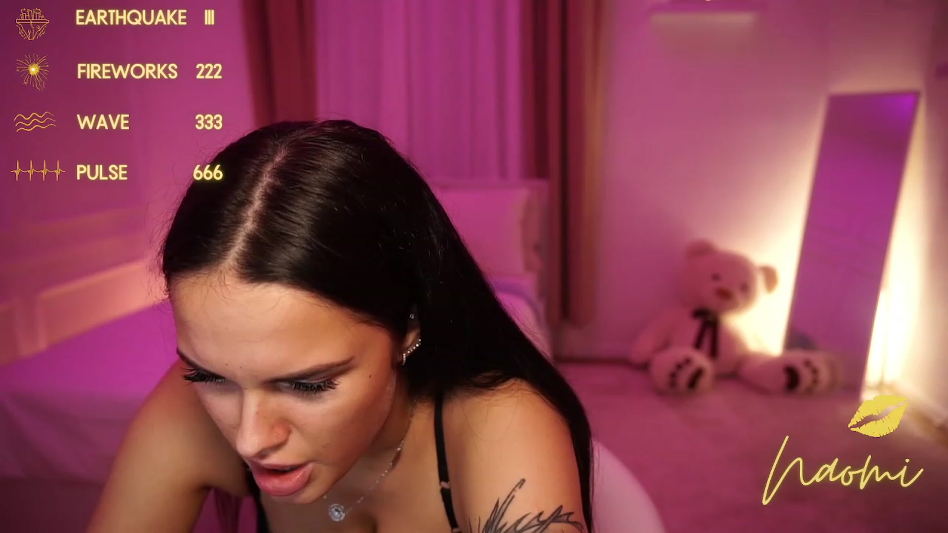 Gallery image thumbnail from cinnabellee's myfreecams stream on, 11/10/2023, 16:14 image 10 of 20