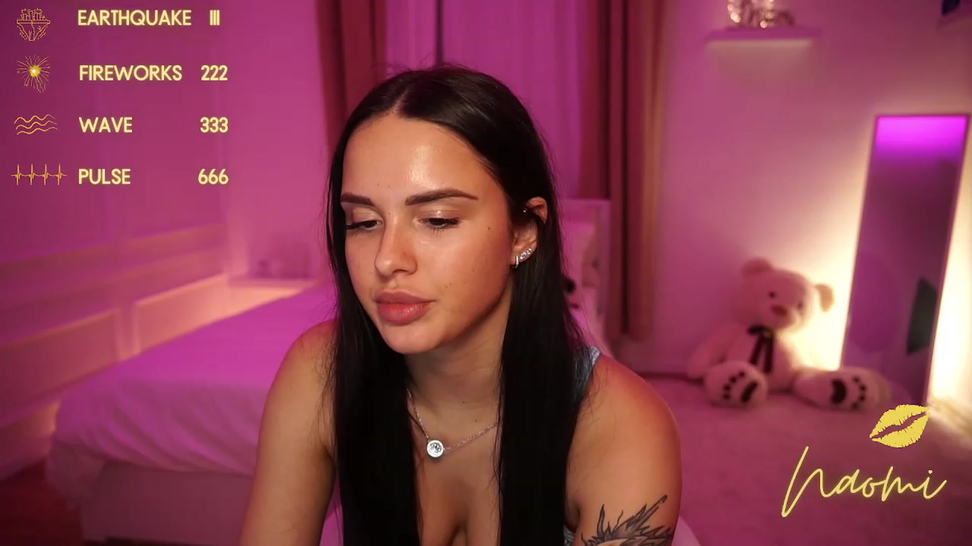 Gallery image thumbnail from cinnabellee's myfreecams stream on, 11/11/2023, 17:06 image 1 of 20