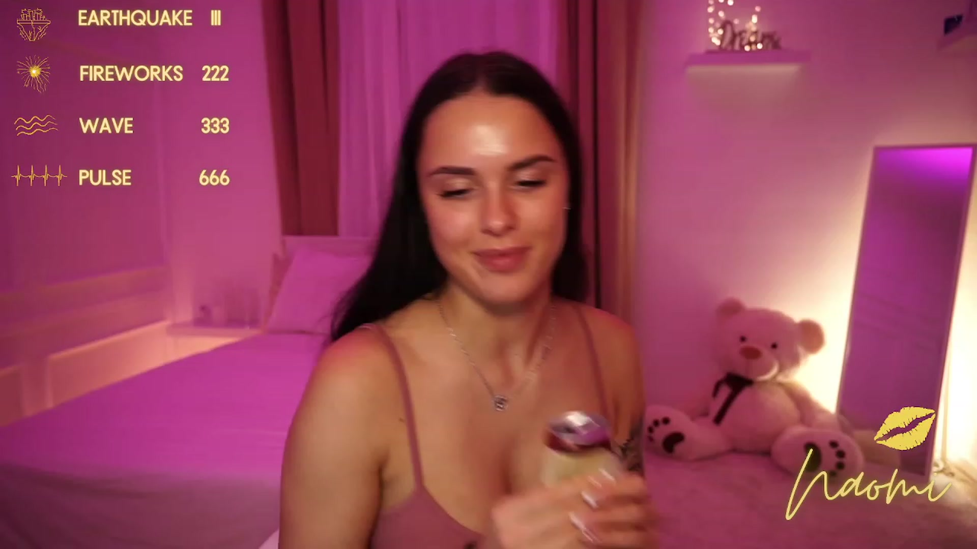 Gallery image thumbnail from cinnabellee's myfreecams stream on, 11/13/2023, 18:59 image 18 of 20