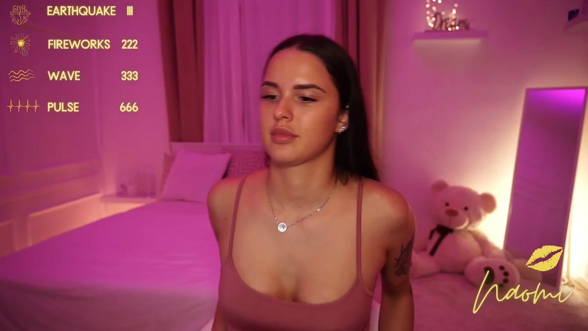 Gallery image thumbnail from cinnabellee's myfreecams stream on, 11/13/2023, 18:59 image 17 of 20