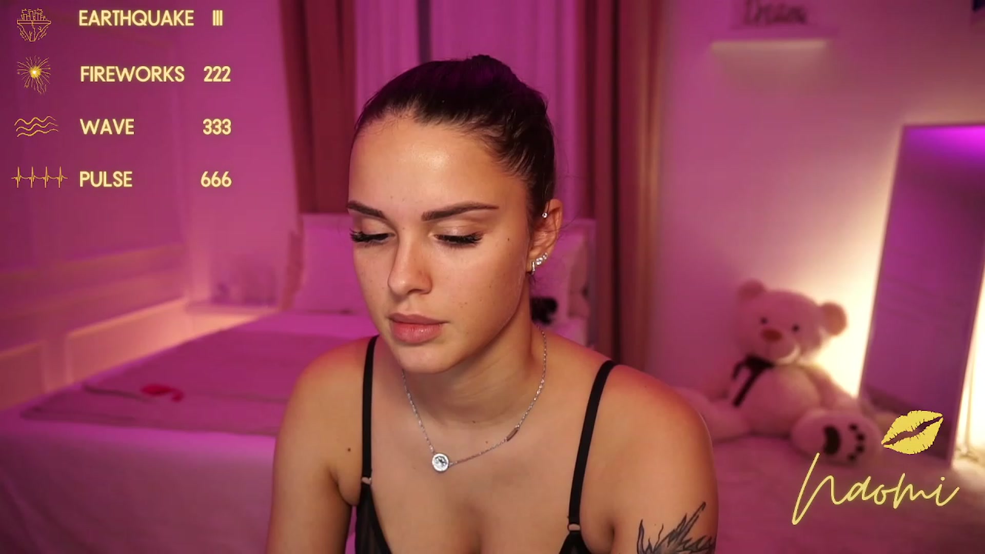 Gallery image thumbnail from cinnabellee's myfreecams stream on, 11/14/2023, 17:10 image 6 of 20