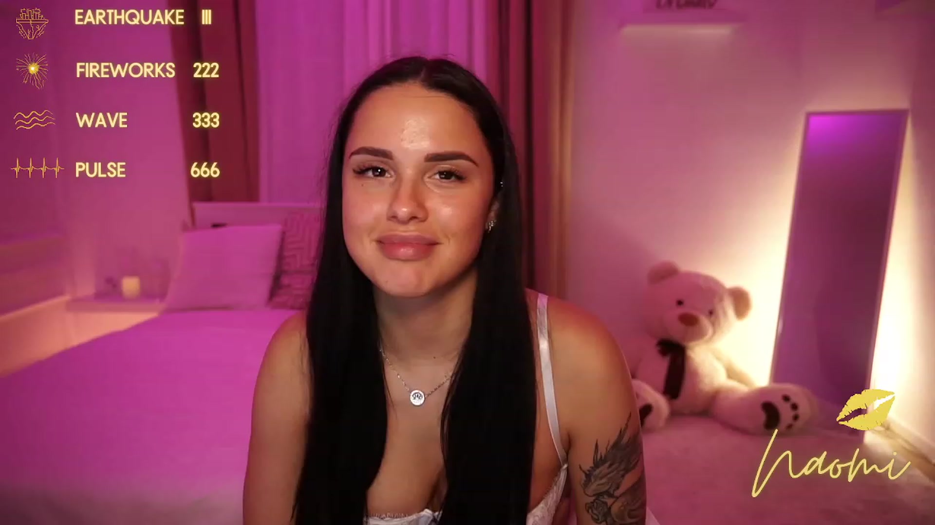Gallery image thumbnail from cinnabellee's myfreecams stream on, 11/19/2023, 19:11 image 19 of 20