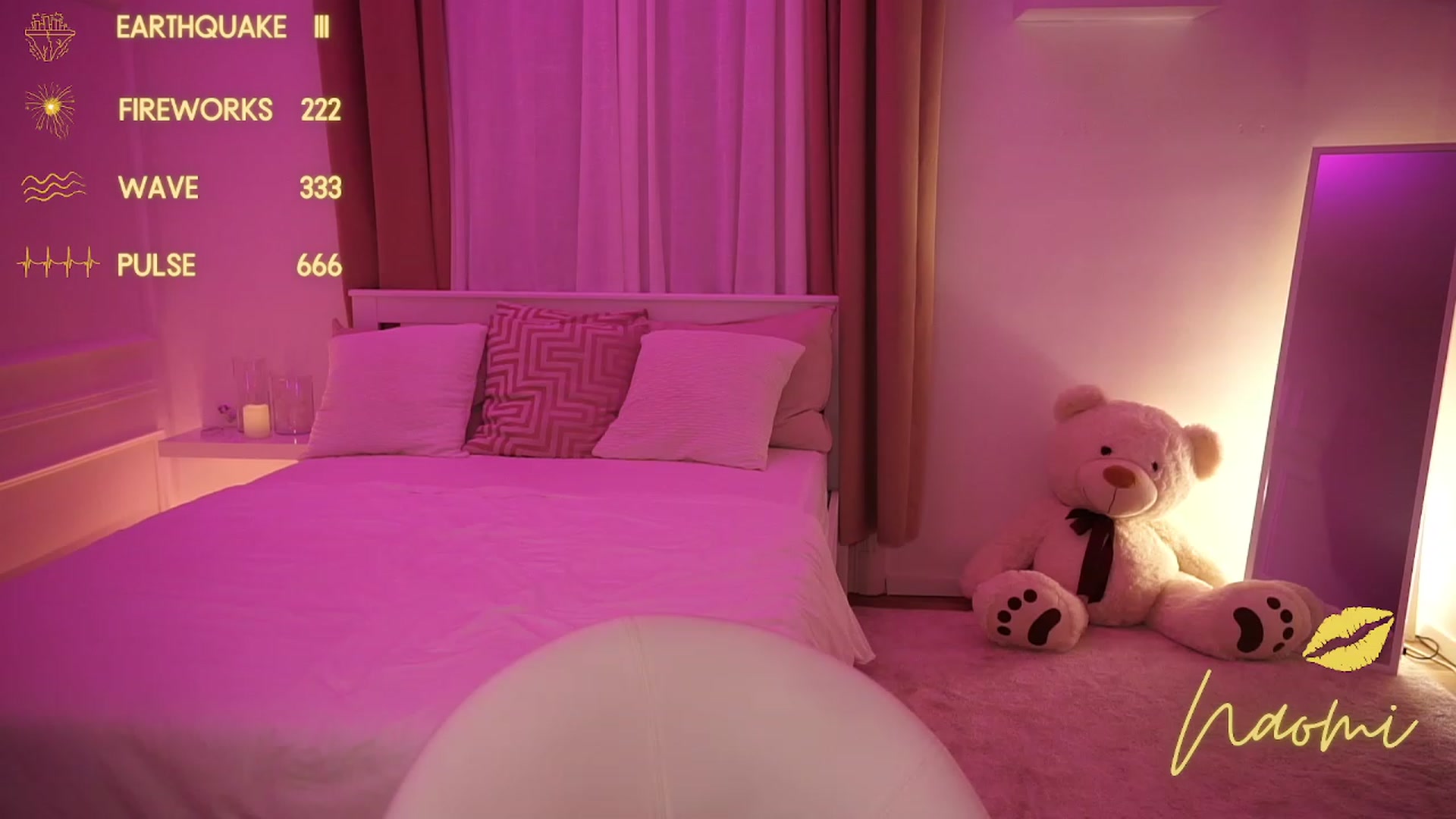 Gallery image thumbnail from cinnabellee's myfreecams stream on, 11/19/2023, 19:11 image 15 of 20