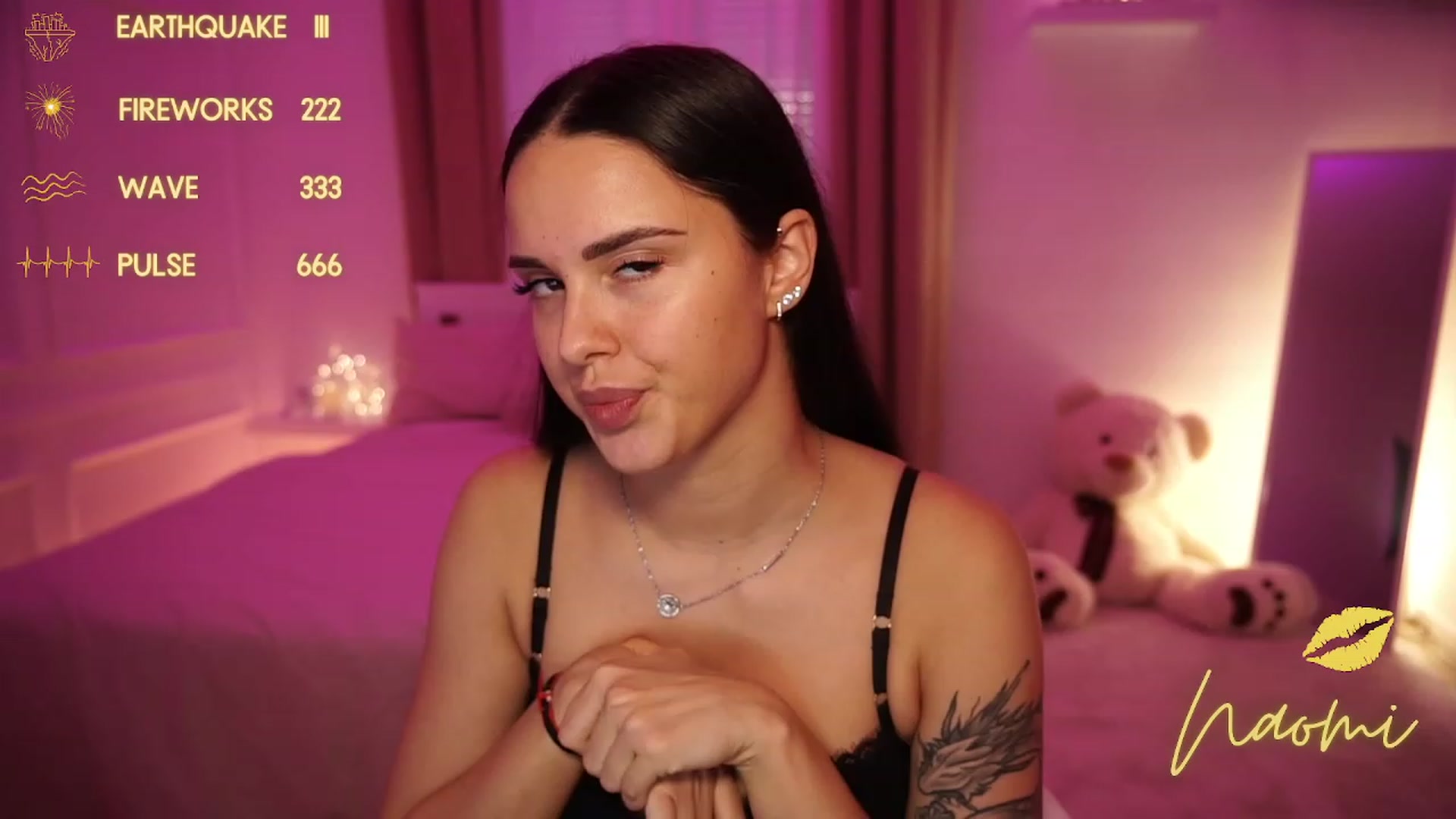 Gallery image thumbnail from cinnabellee's myfreecams stream on, 11/20/2023, 14:34 image 16 of 20