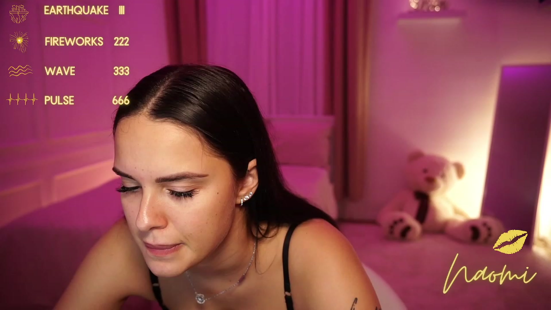 Gallery image thumbnail from cinnabellee's myfreecams stream on, 11/20/2023, 15:52 image 5 of 20