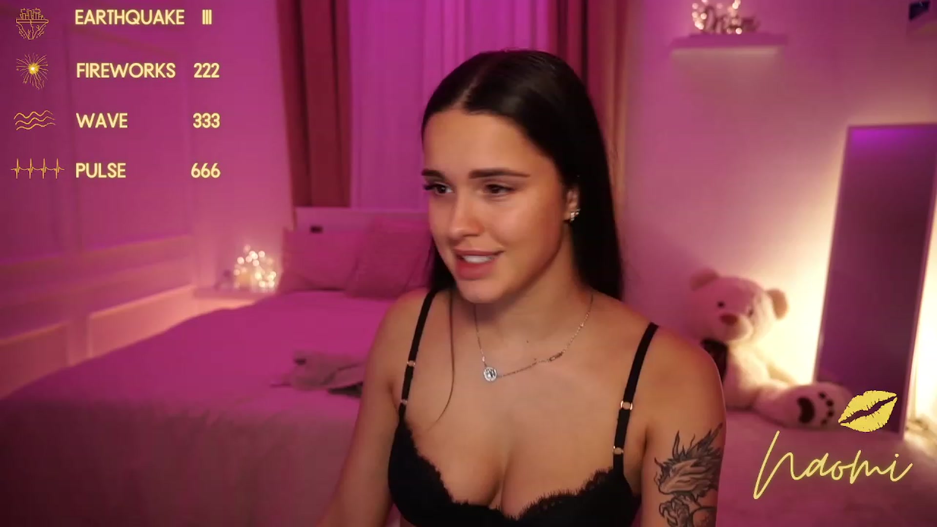 Gallery image thumbnail from cinnabellee's myfreecams stream on, 11/20/2023, 16:23 image 3 of 20