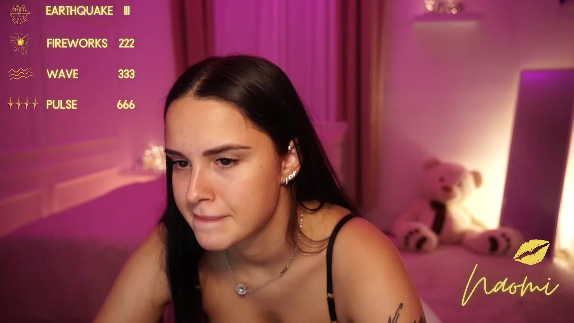 Gallery image thumbnail from cinnabellee's myfreecams stream on, 11/20/2023, 16:23 image 9 of 20