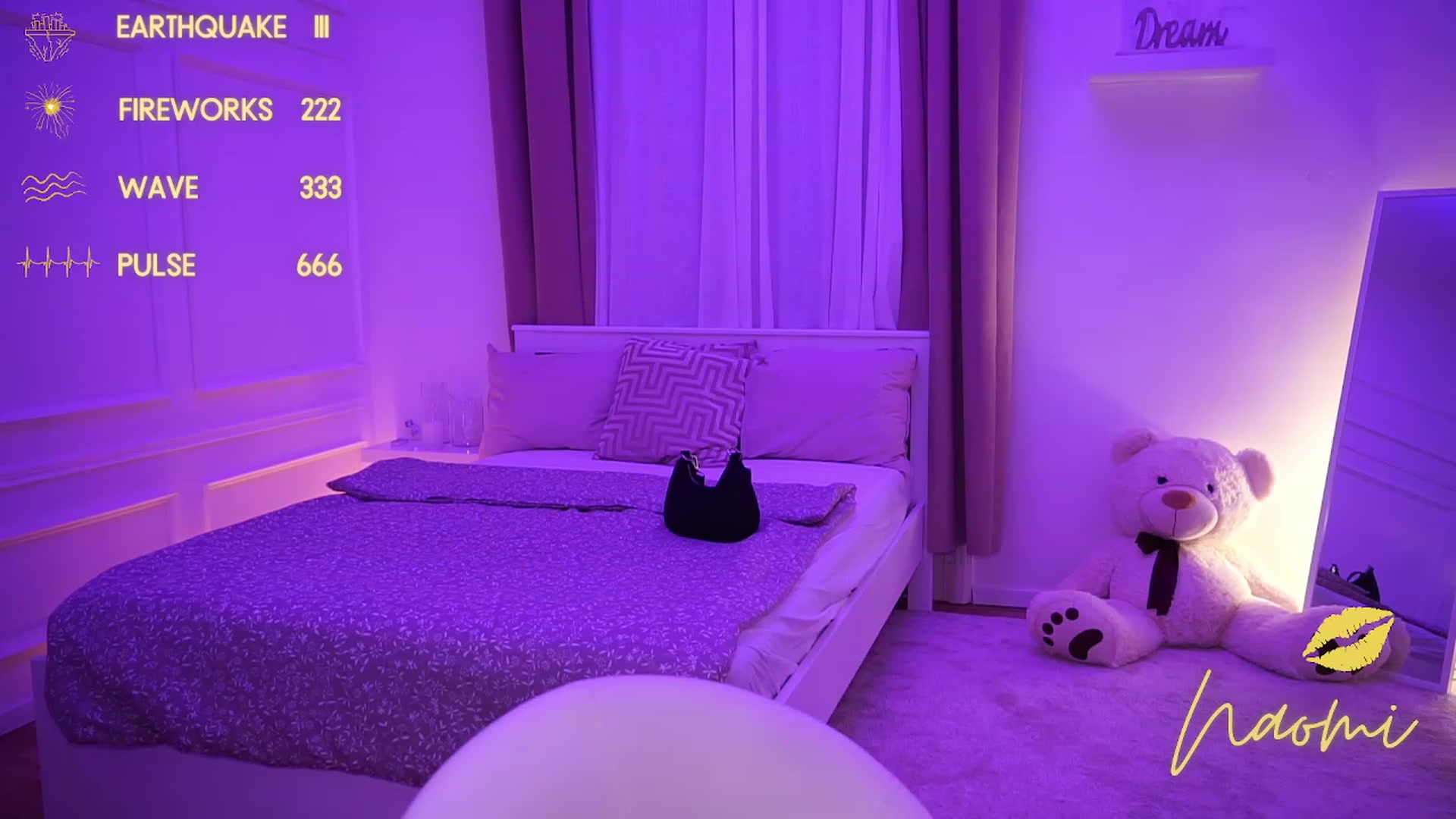 Gallery image thumbnail from cinnabellee's myfreecams stream on, 11/22/2023, 16:26 image 15 of 20