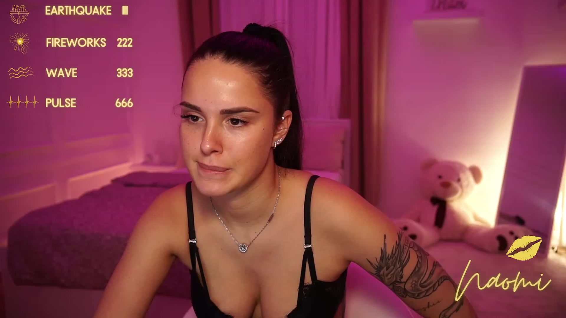 Gallery image thumbnail from cinnabellee's myfreecams stream on, 11/22/2023, 17:24 image 10 of 20