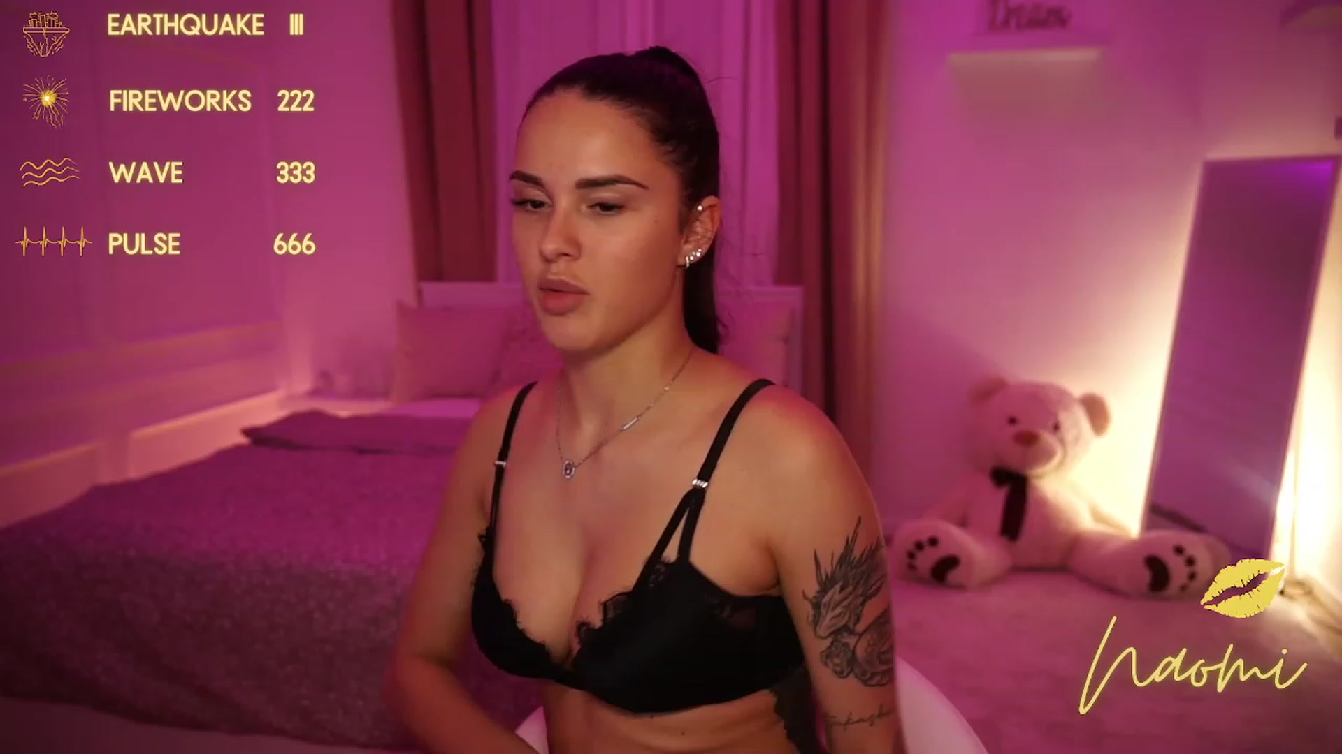Gallery image thumbnail from cinnabellee's myfreecams stream on, 11/22/2023, 19:45 image 20 of 20
