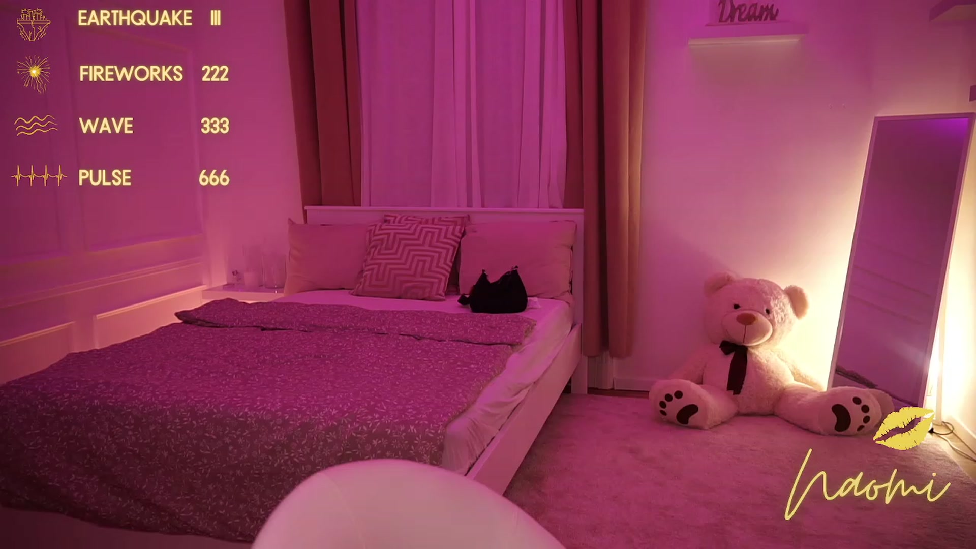 Gallery image thumbnail from cinnabellee's myfreecams stream on, 11/22/2023, 19:45 image 9 of 20