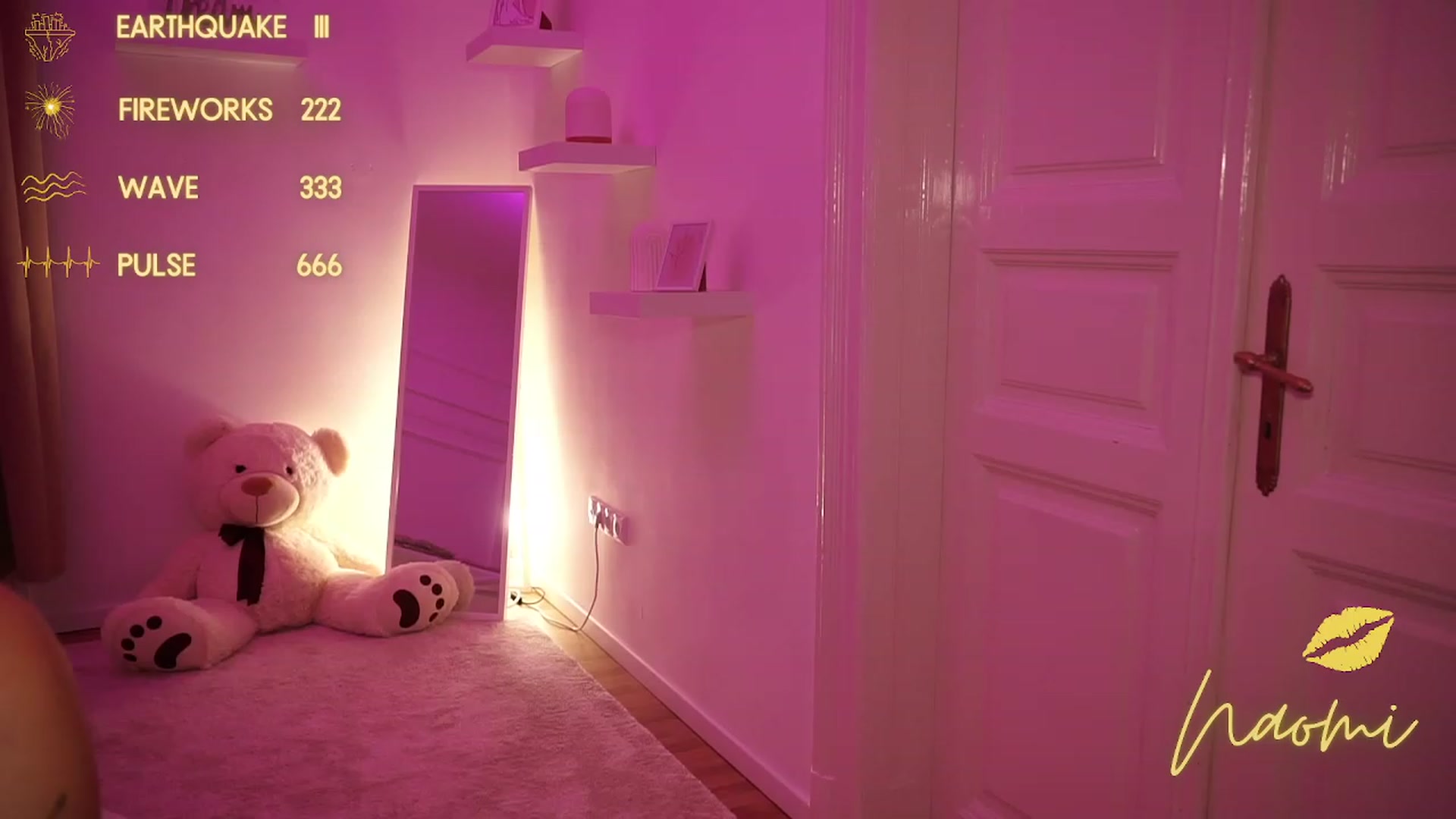 Gallery image thumbnail from cinnabellee's myfreecams stream on, 11/22/2023, 19:45 image 2 of 20