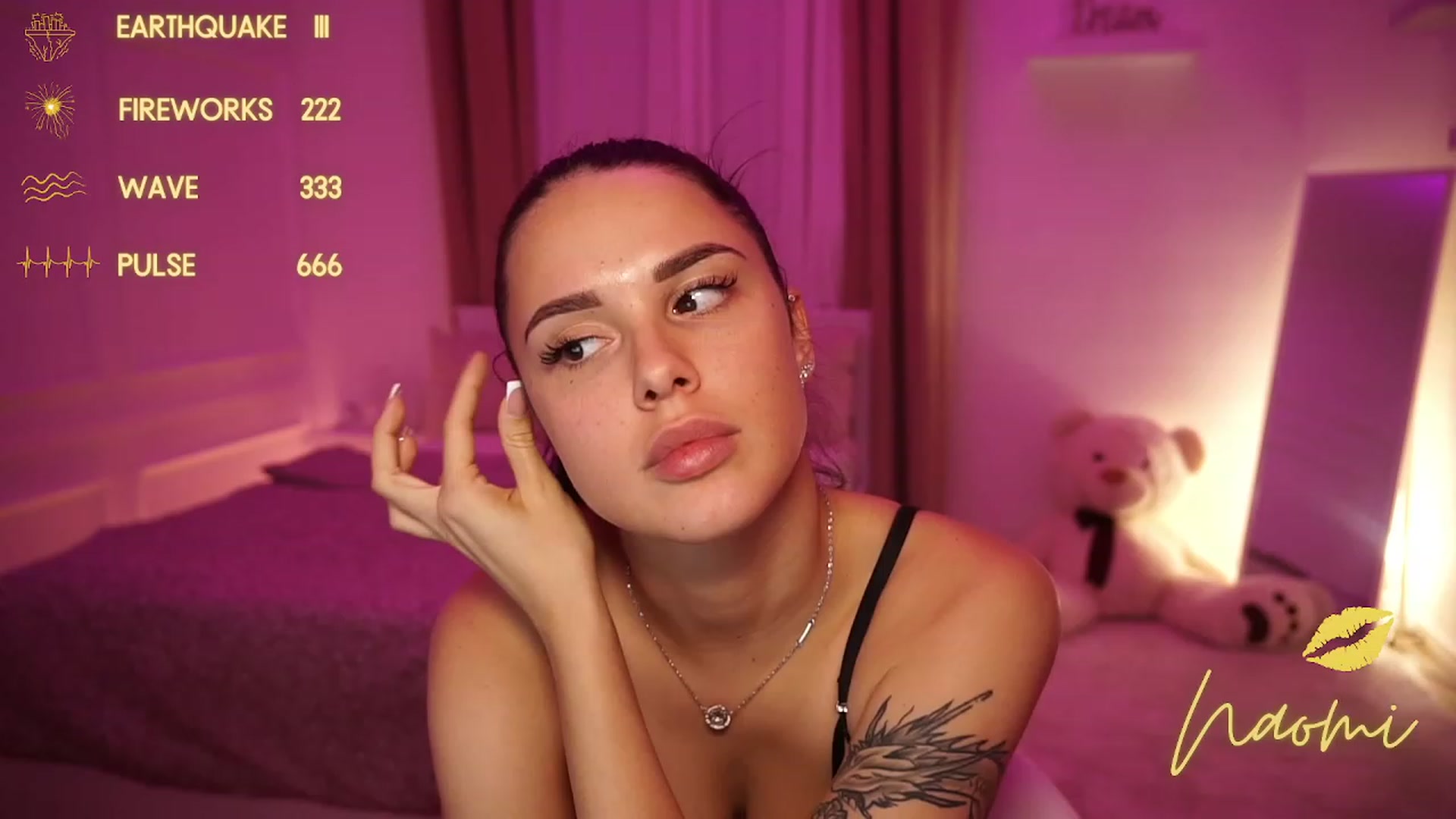 Gallery image thumbnail from cinnabellee's myfreecams stream on, 11/22/2023, 19:45 image 16 of 20